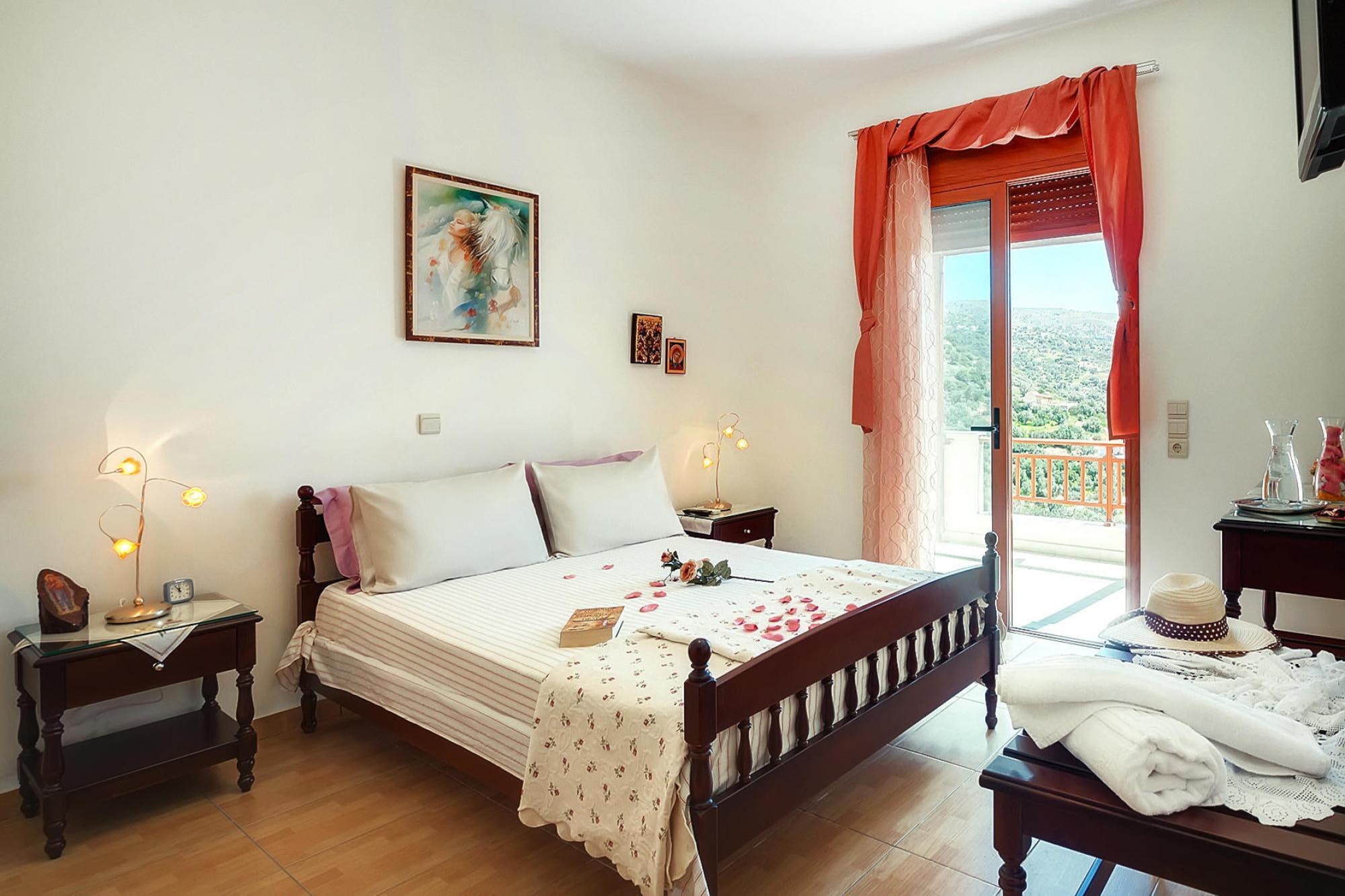   Villa, Triopetra-Villa Stefania