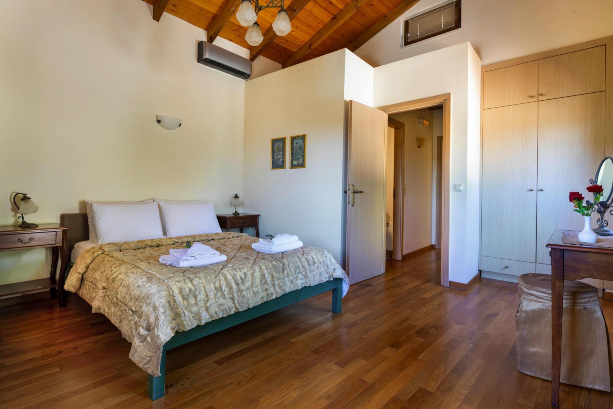   holiday home, Maheri-Villa Erontas, 140 qm