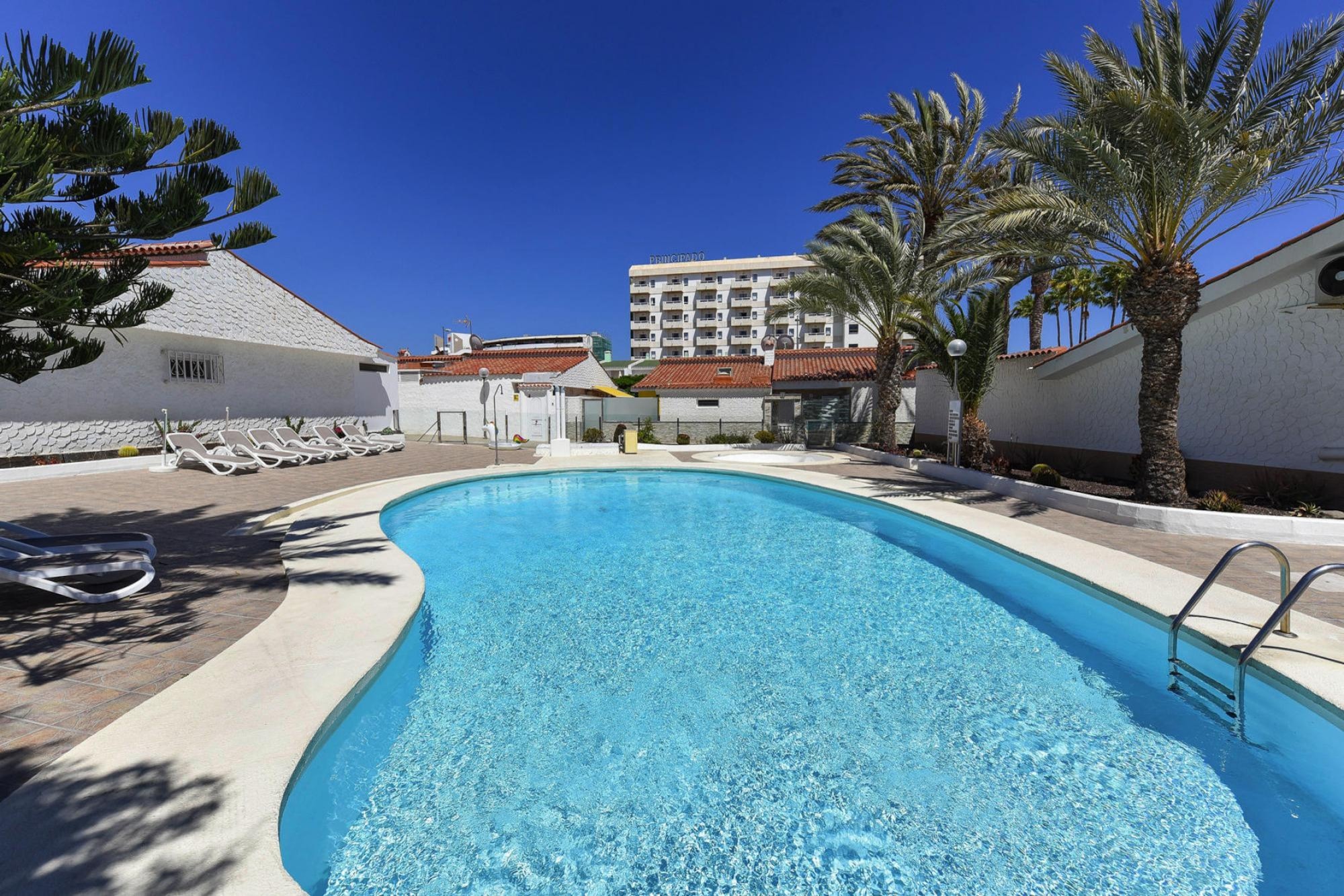 Dom Bungalow GD04 / 1-4 personas-GR04 Pl.d. Ingl., 1-4
