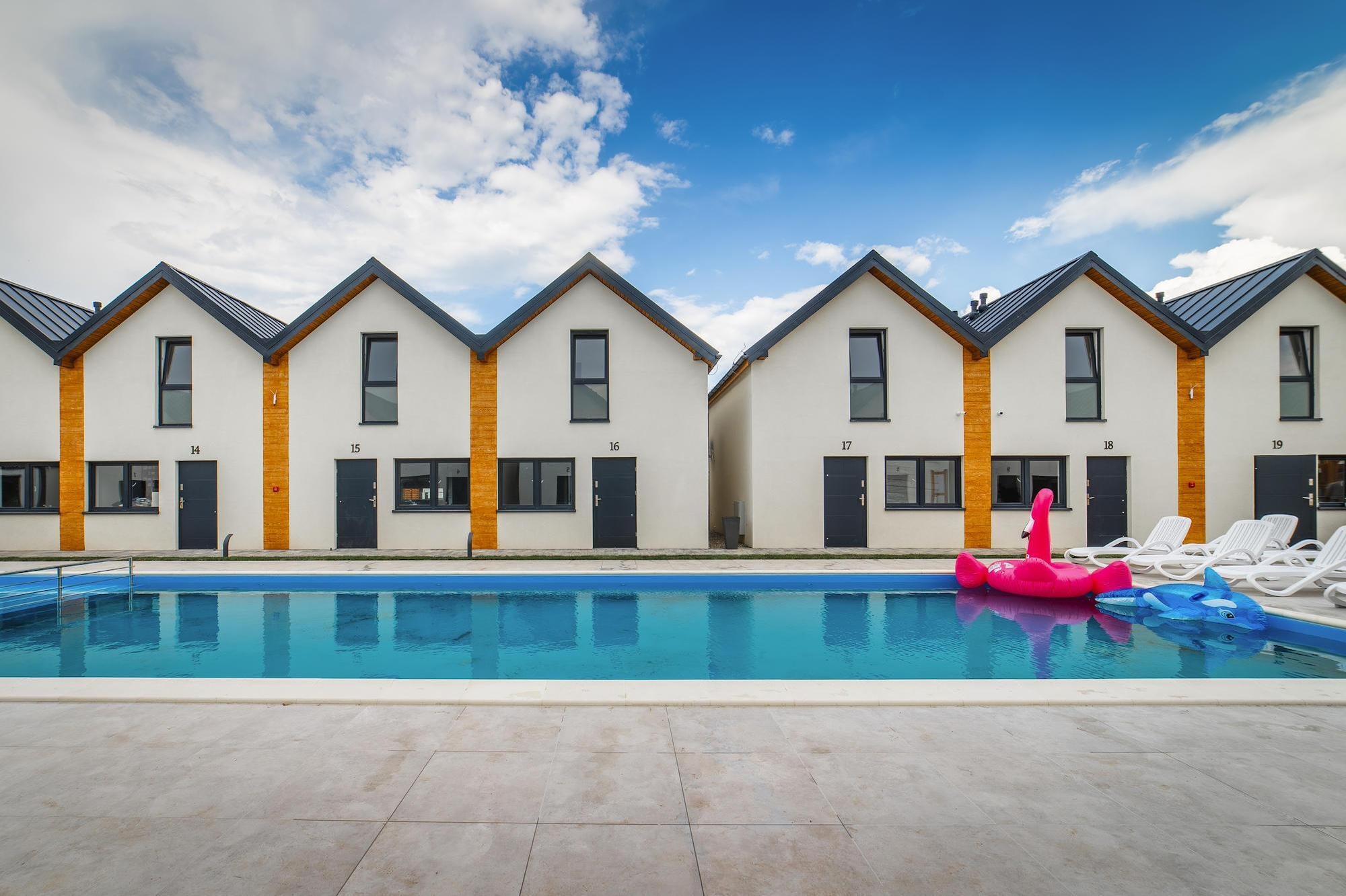 Comfortabele vakantiehuizen met zwembad
