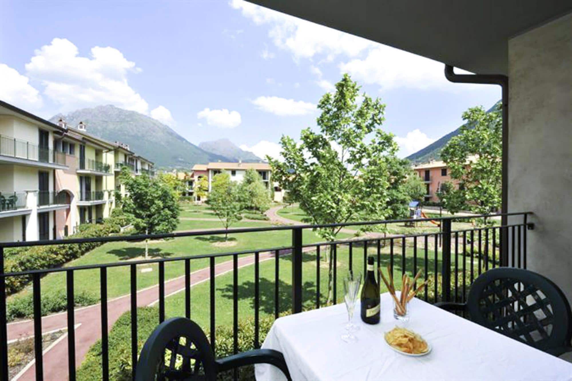 Appartement in Porlezza met uitzicht op de bergen