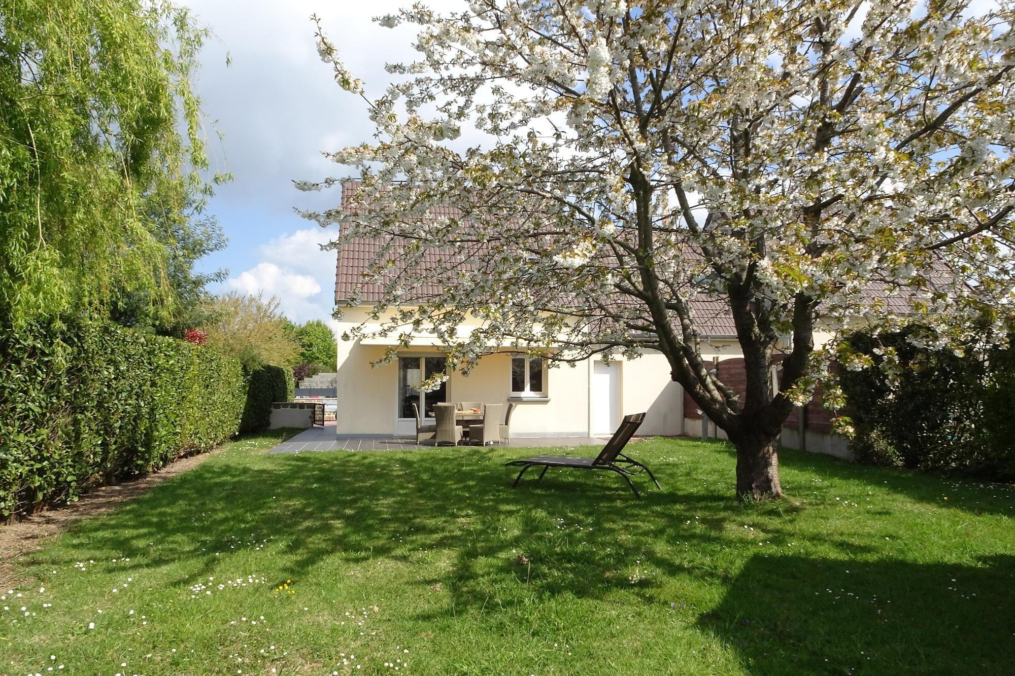 Half vrijstaande woning, Bréhal