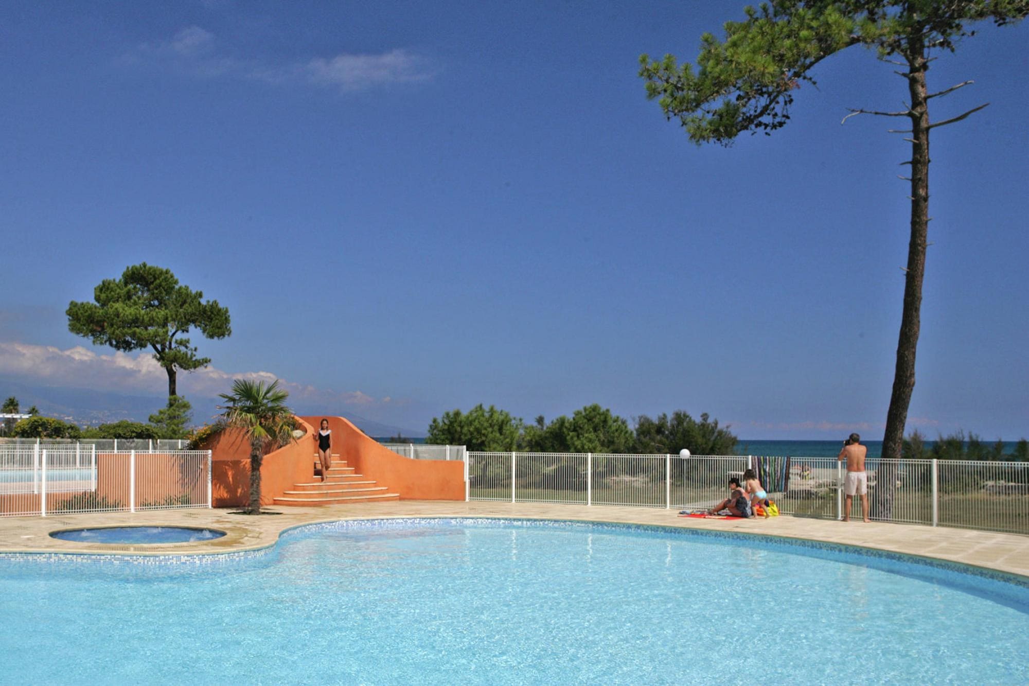 Appartamento Residence Cala Bianca Borgo-Plage // 2 pcs cabine