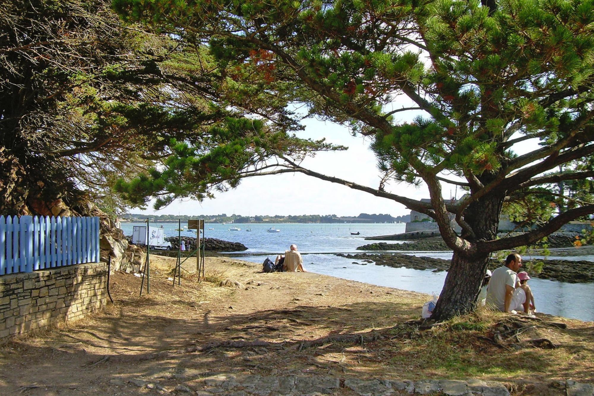   Holiday home sea front with amazing view Larmor-Ba