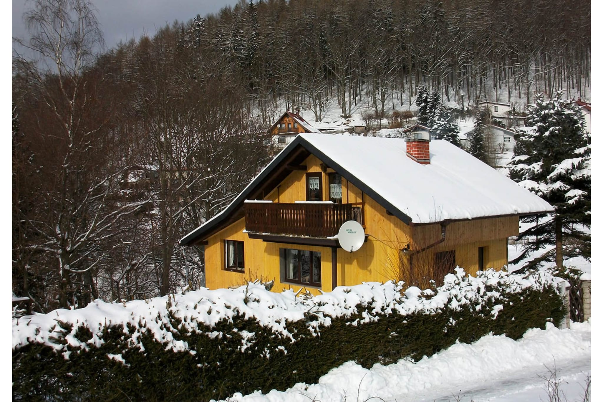 Steinbach-Hallenberg-Exterior winter