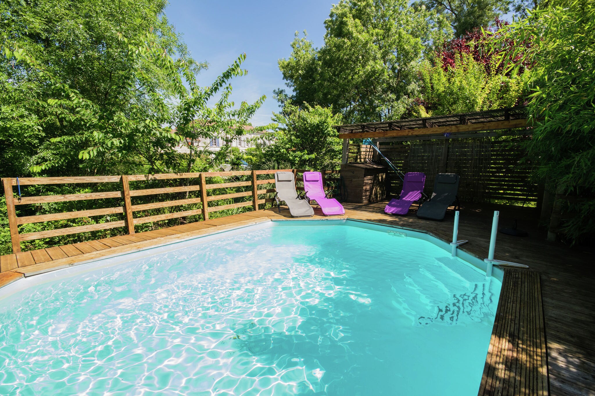 Leuk landhuis in Champagnac met privézwembad