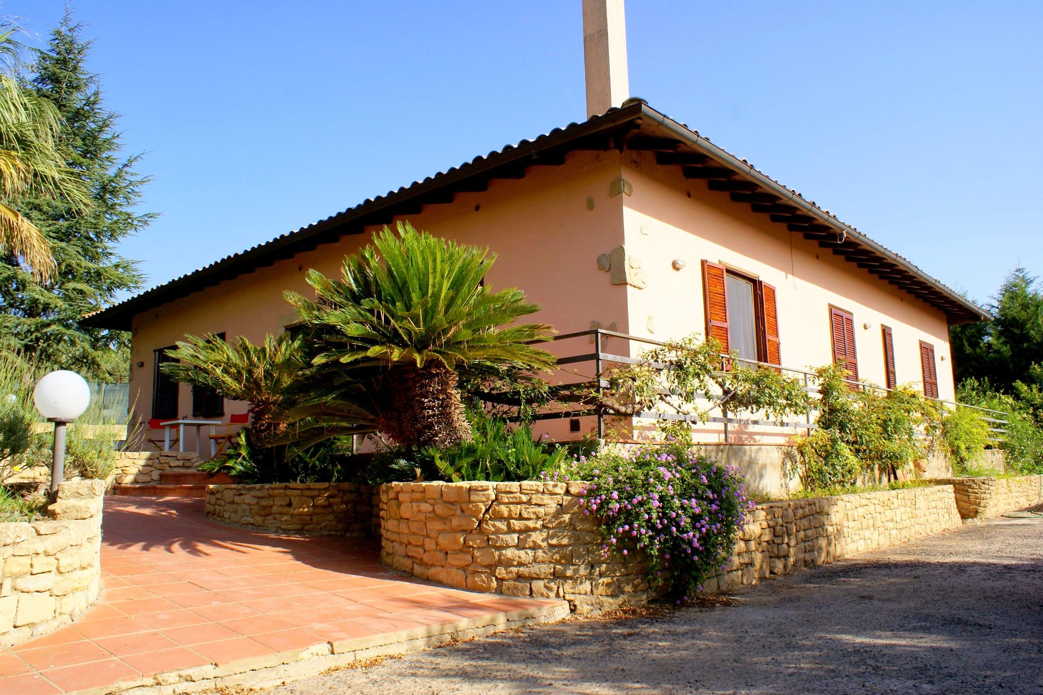 Villa moderne à Caltagirone Italie avec piscine privée