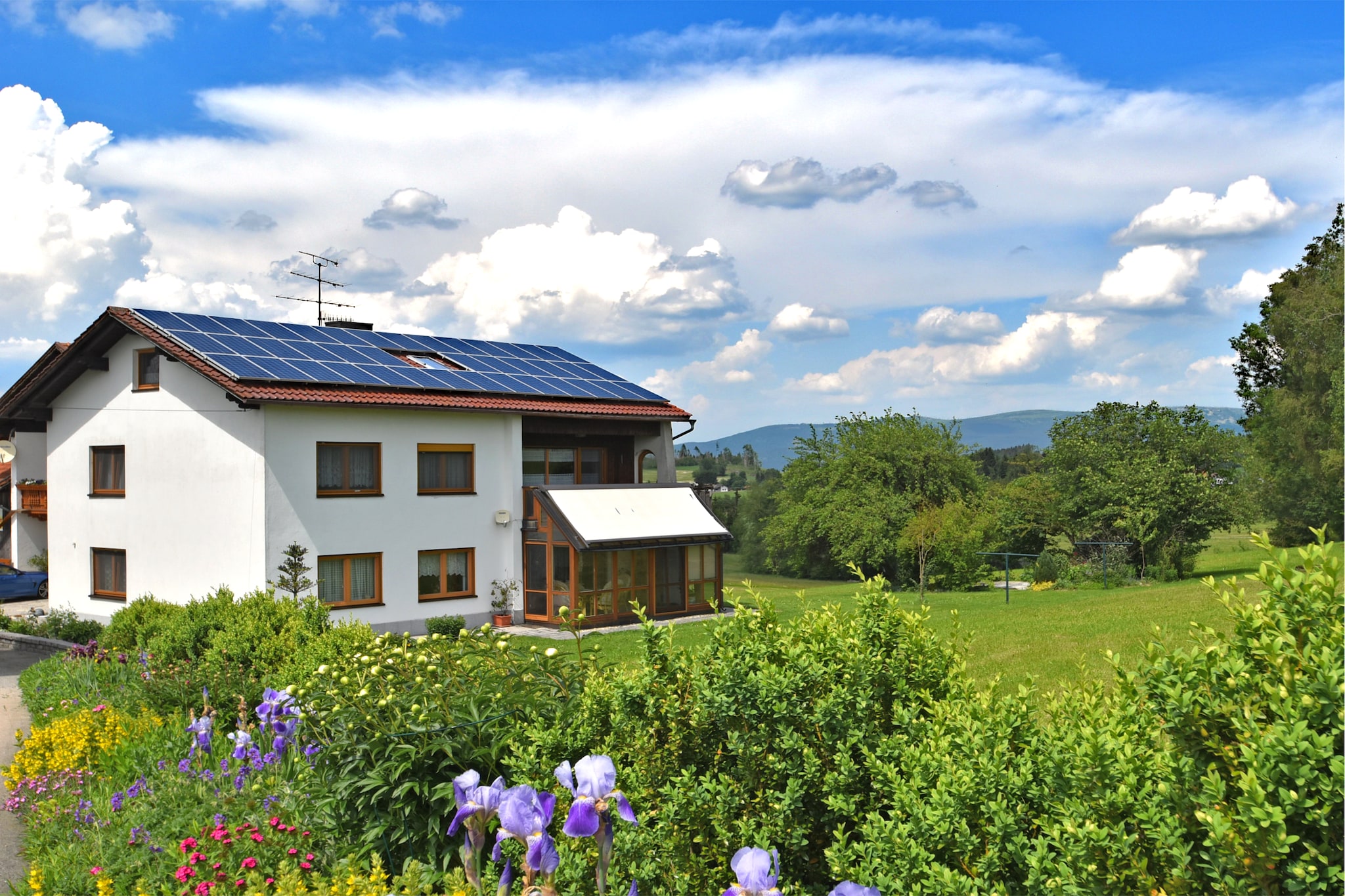 Gästehaus Kandlbinder-Buitenkant zomer