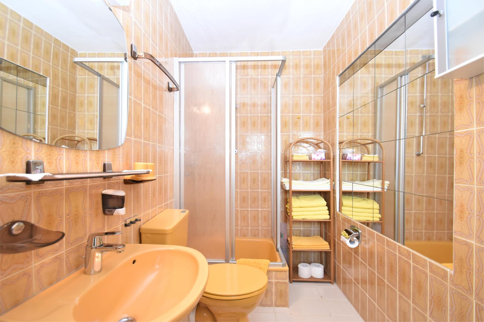 Gästehaus Kandlbinder-Badkamer