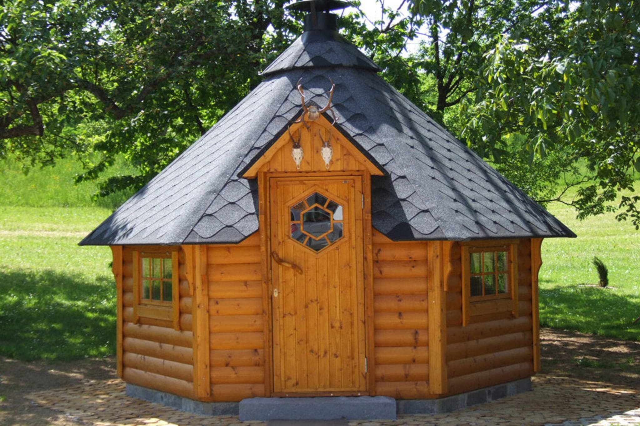 Gästehaus Kandlbinder-Tuinen zomer