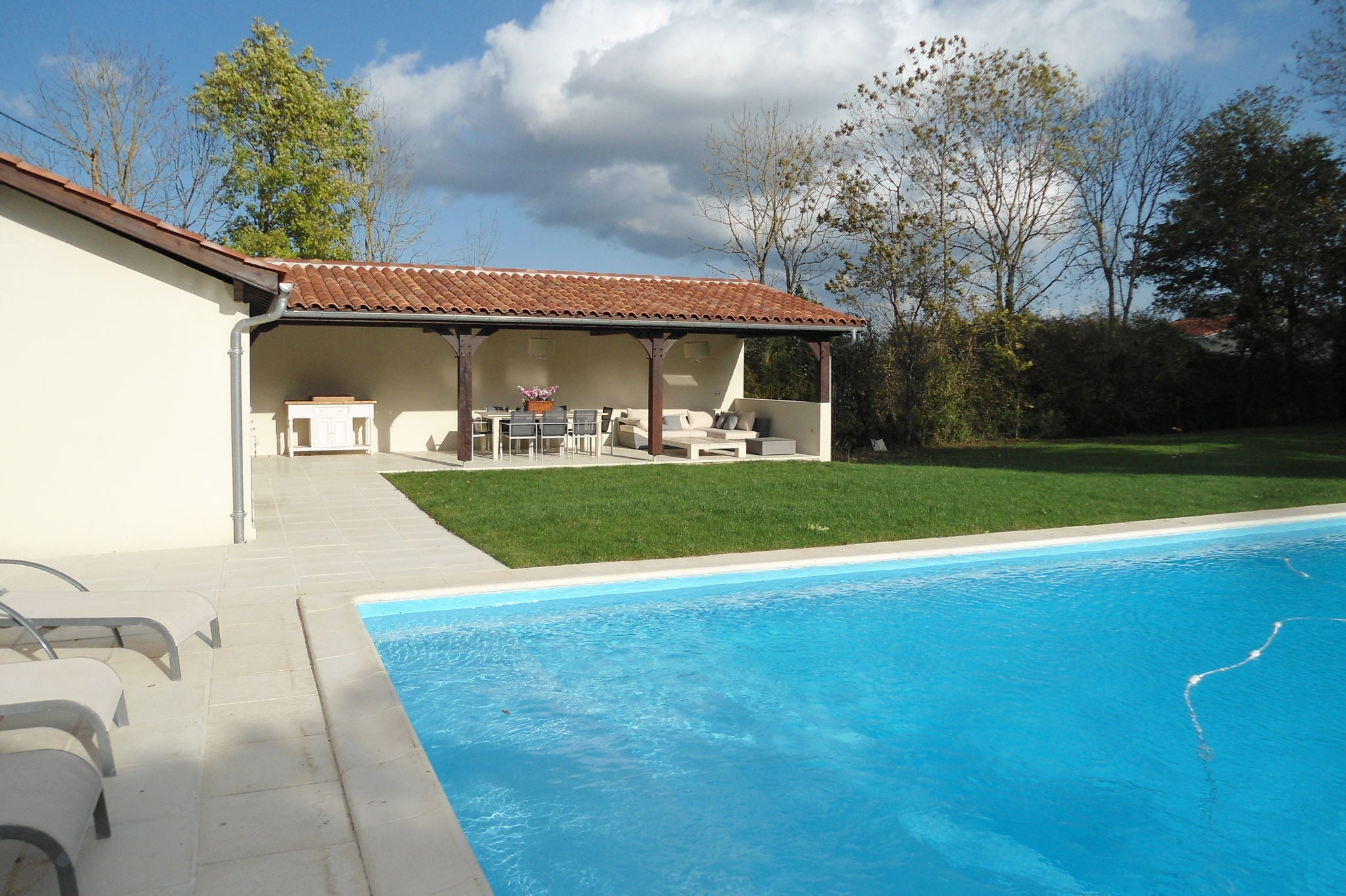 Luxurious Holiday Home in Buzon with Private Pool