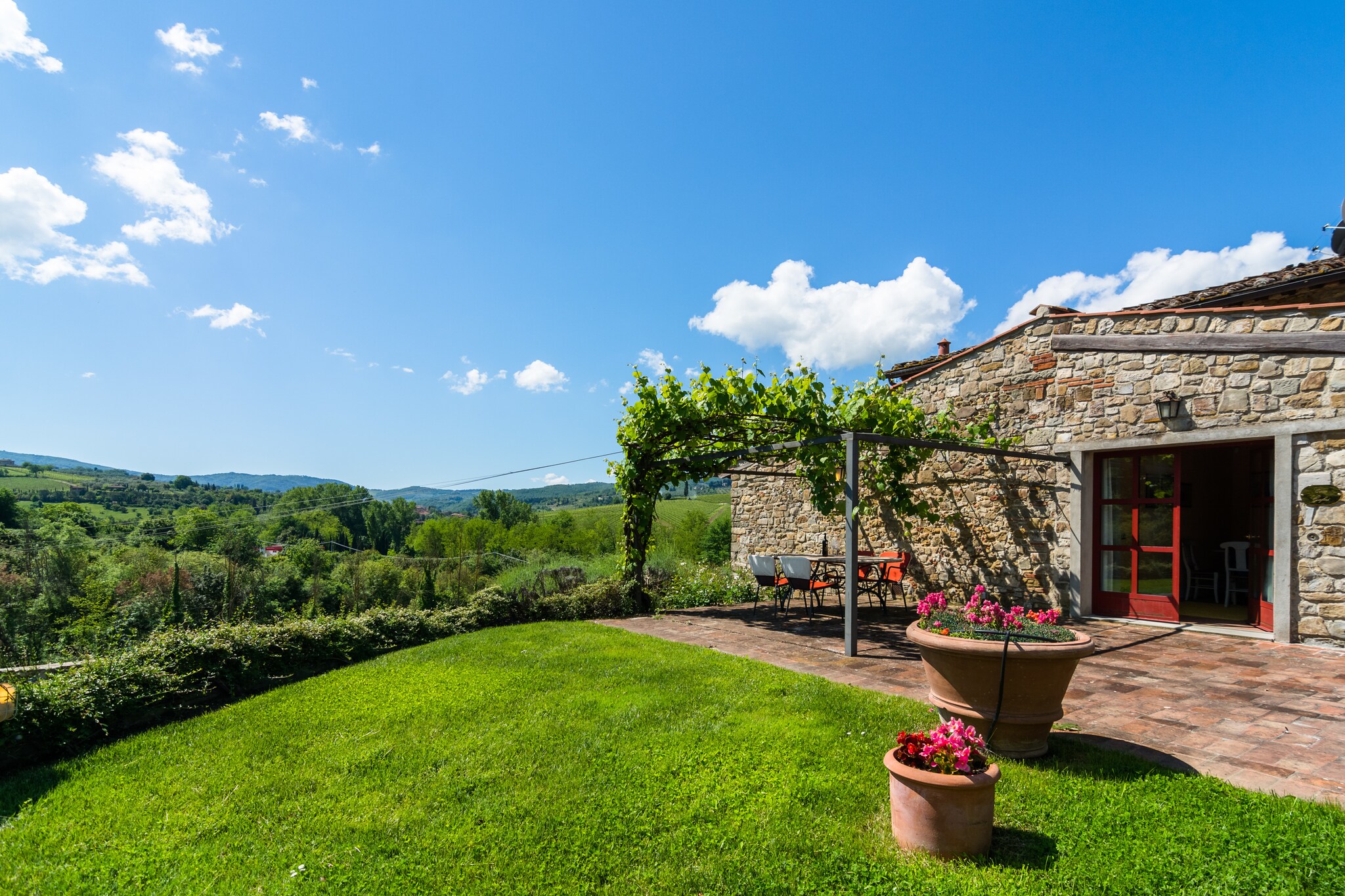 Wonderful Holiday Home in Greve in Chianti with Garden