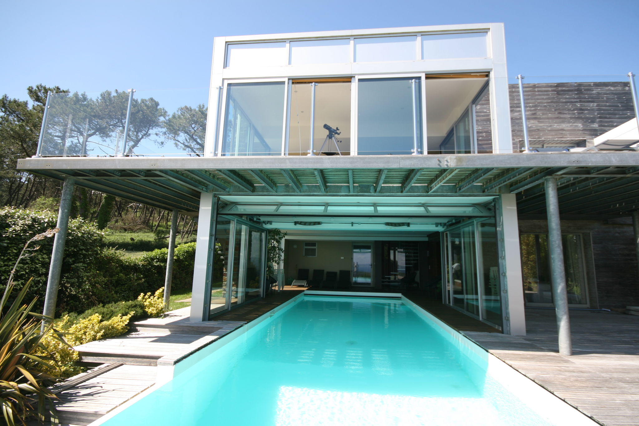 Modern villa with sea views, pool and jacuzzi on the Crozon Peninsula