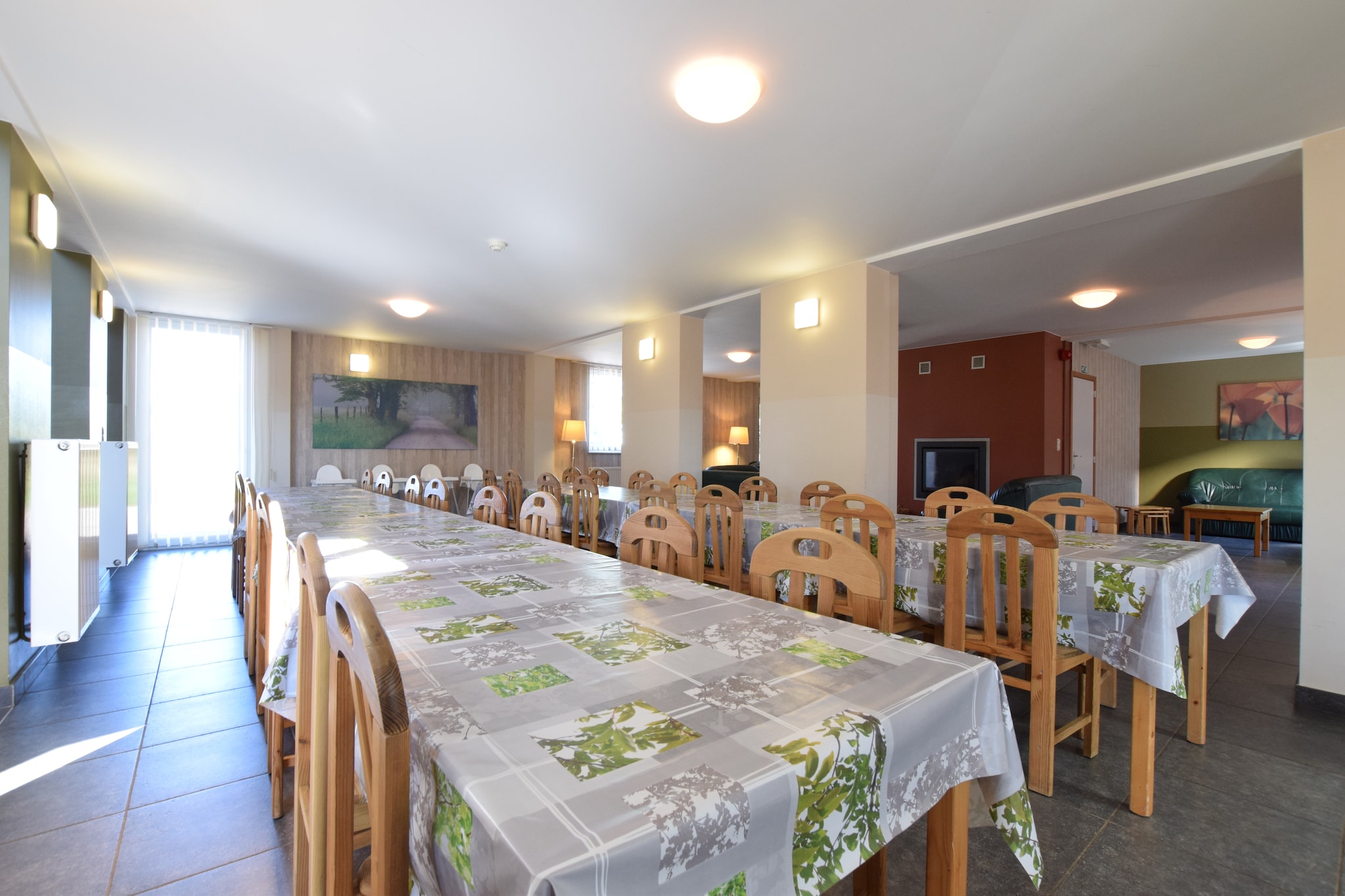 Vakantiehuis La Roche en Ardenne max. 48 personen 2 huisdieren 16 slaapkamers zwembad #10