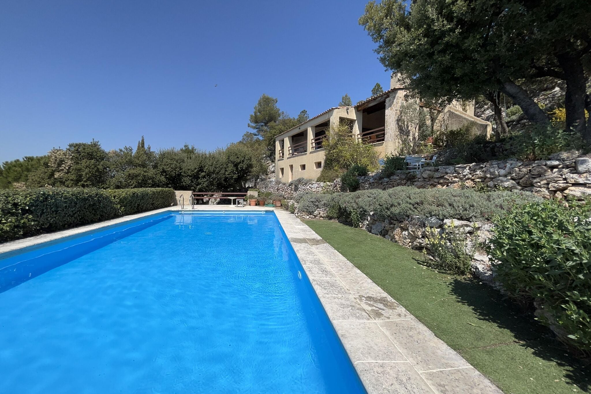 Villa with private pool, sauna and jacuzzi in Tourtour