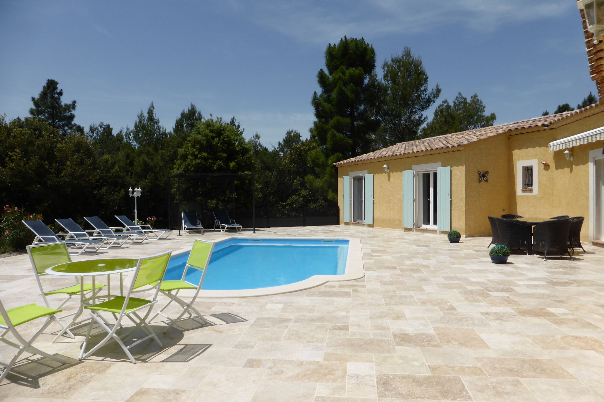 Detached spacious villa with private heated pool, near the Gorges du Verdon
