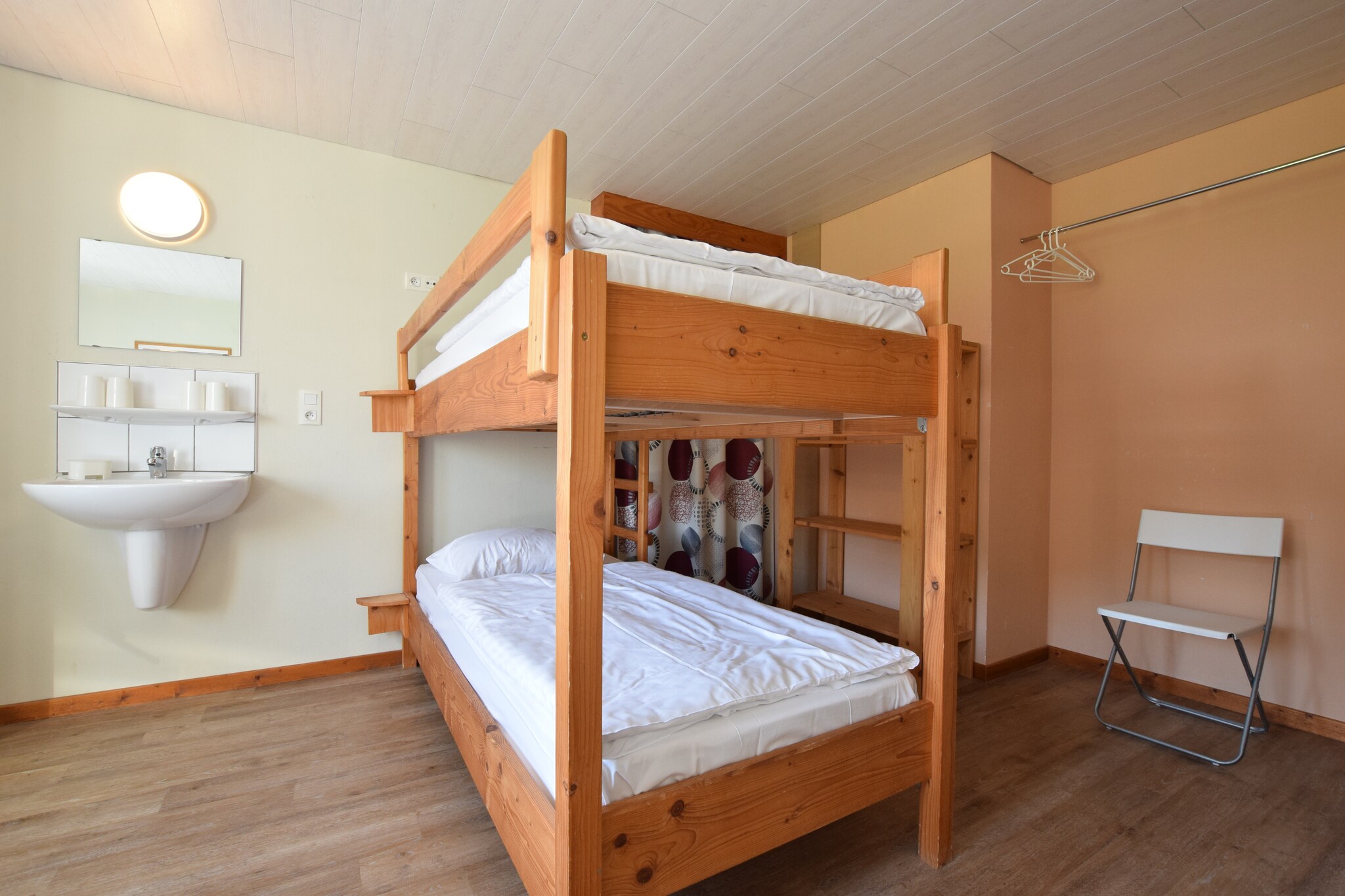 Vakantiehuis Vielsalm max. 26 personen 2 huisdieren 10 slaapkamers zwembad sauna #23