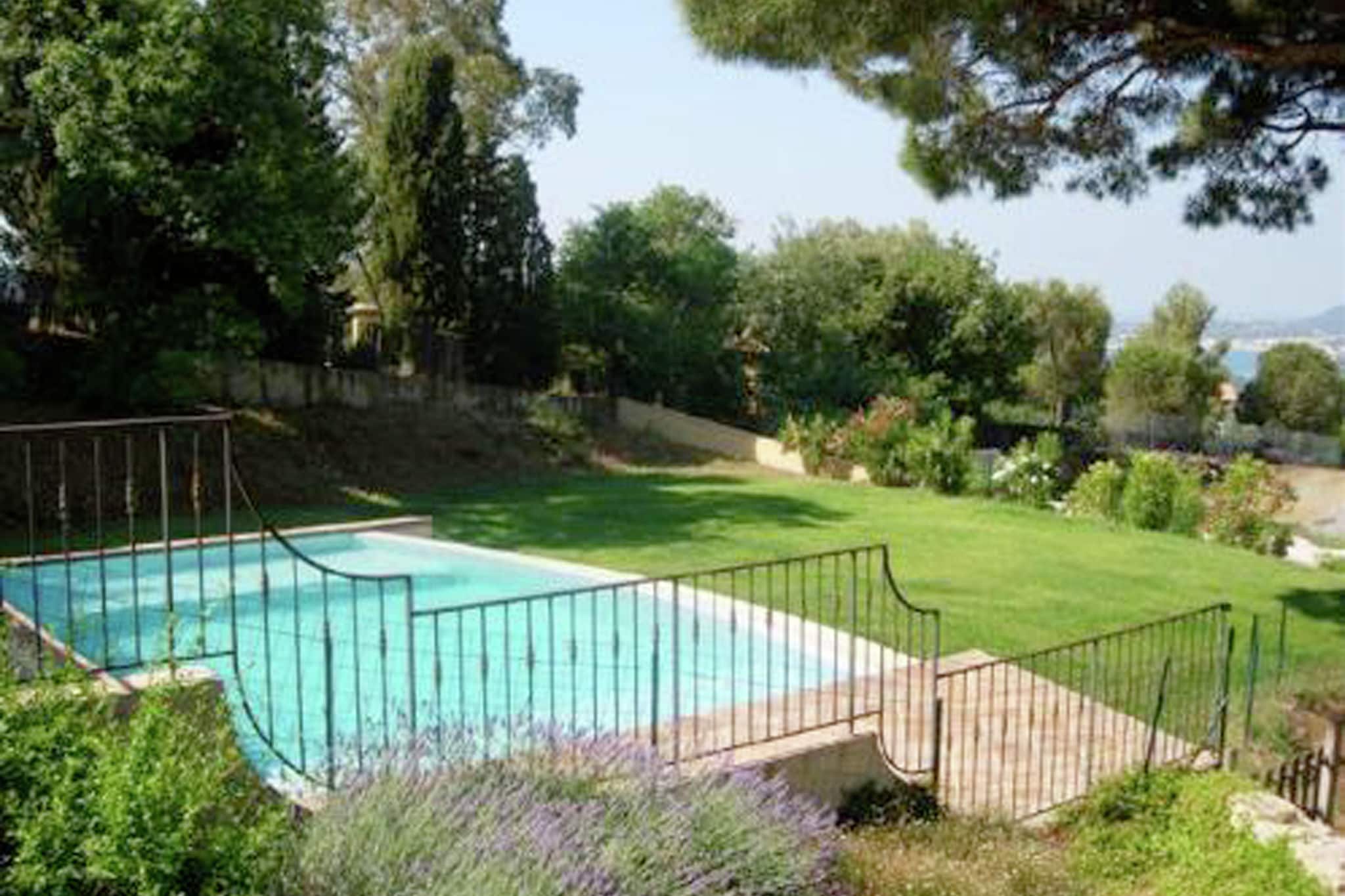 Maison de vacances avec piscine privée à La Croix-Valmer