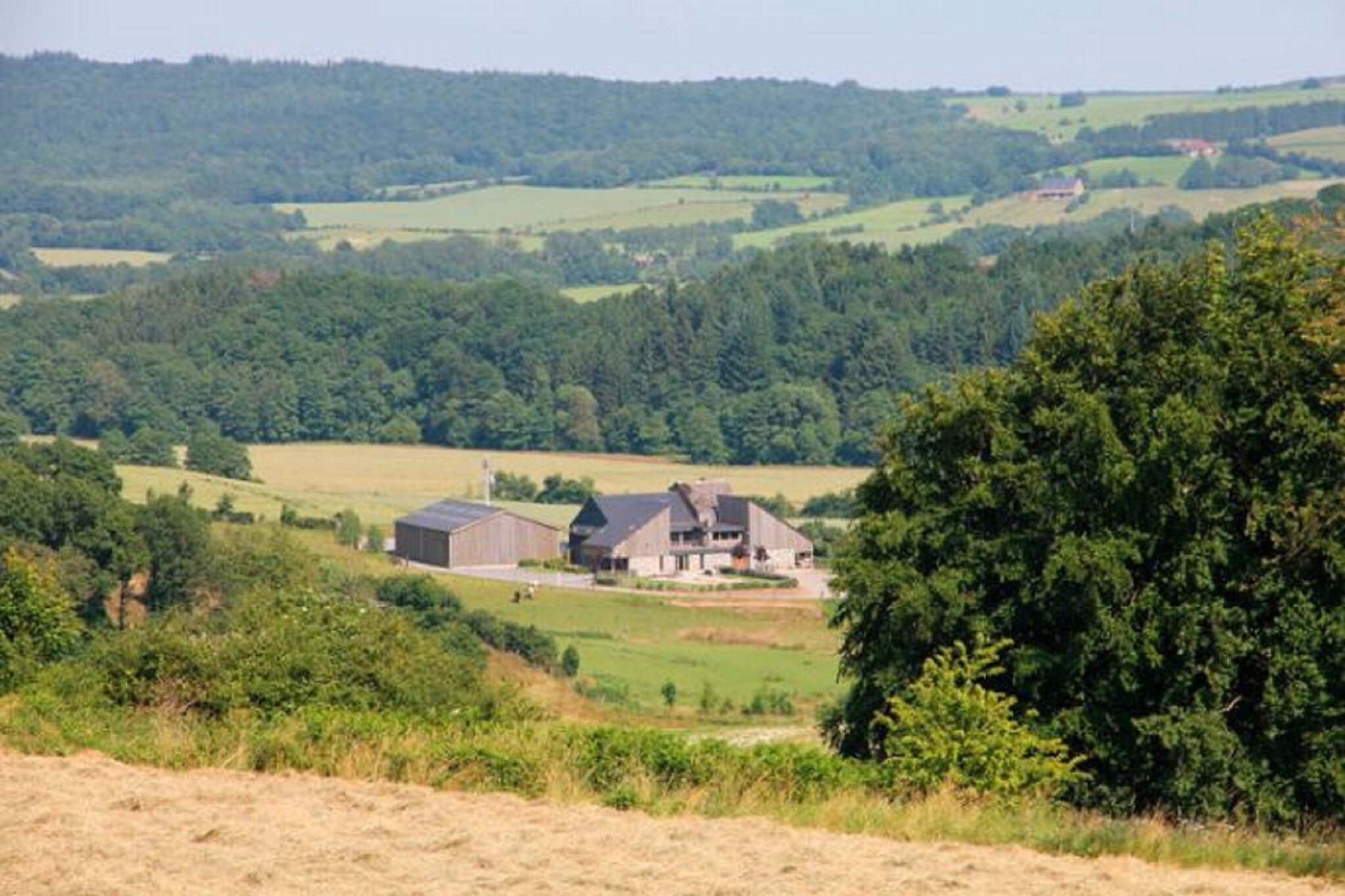 Vakantiehuis Marche-en-Famenne max. 22 personen 1 huisdier 8 slaapkamers zwembad sauna #33