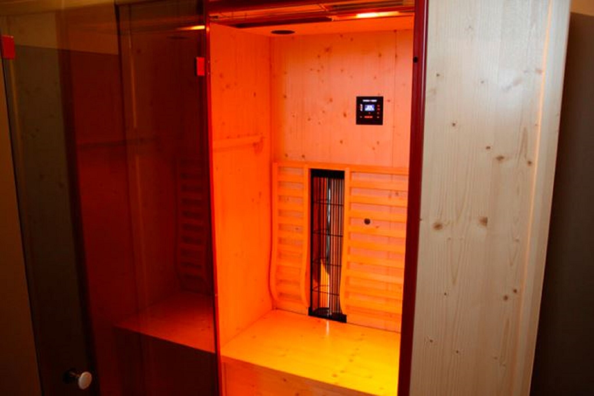 Vakantiehuis Marche-en-Famenne max. 22 personen 1 huisdier 8 slaapkamers zwembad sauna #38