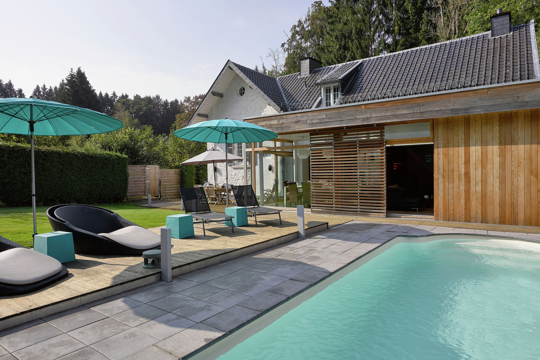 Modernes Ferienhaus in Spa mit Swimmingpool