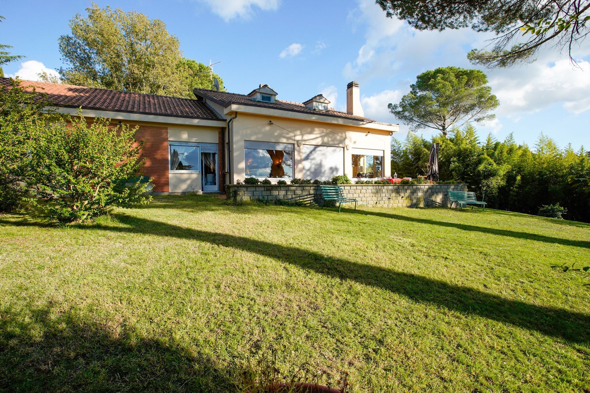 Exquisite Villa in Montefiascone with Garden