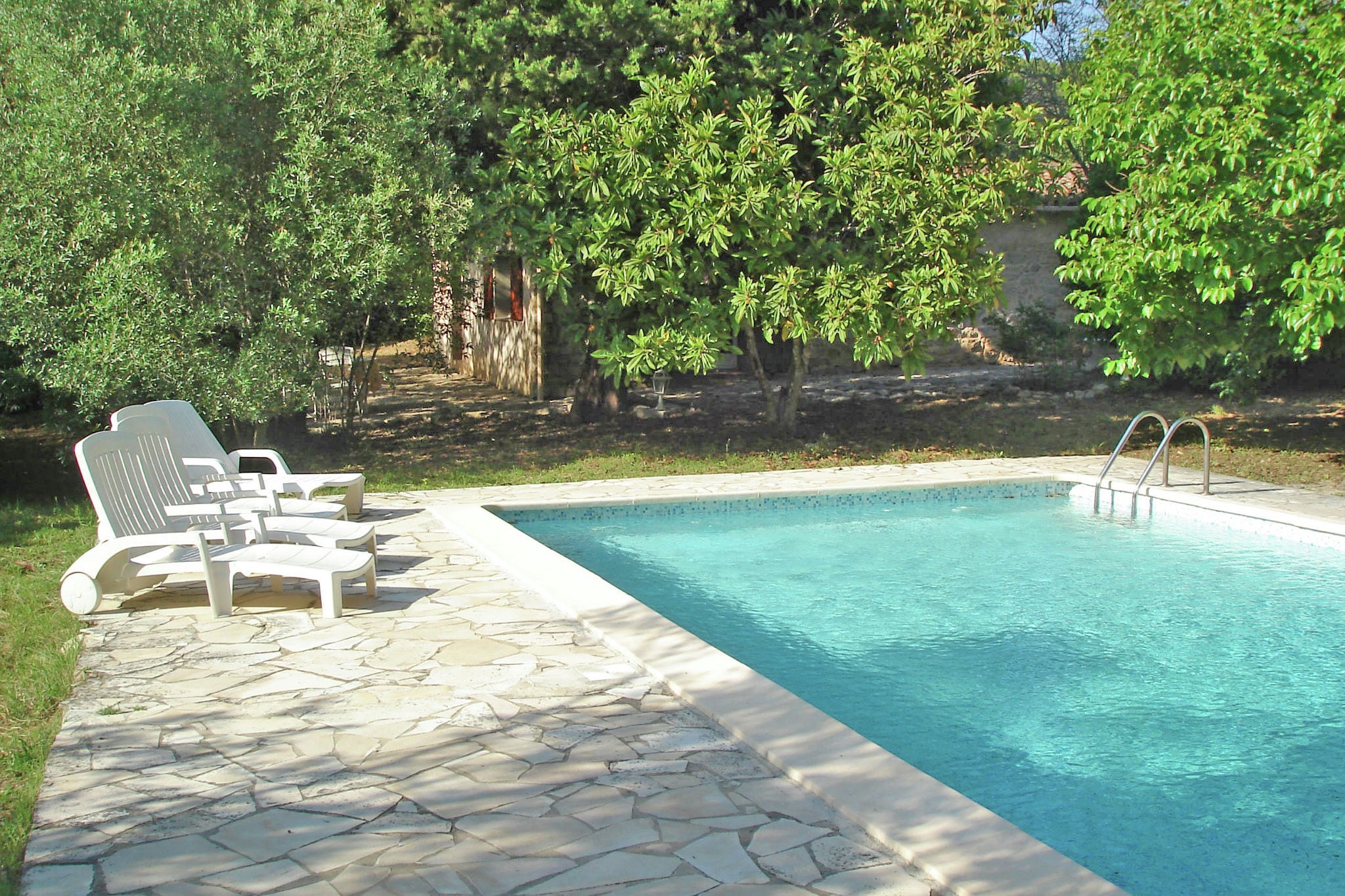 Rural holiday home in Draguignan with private pool