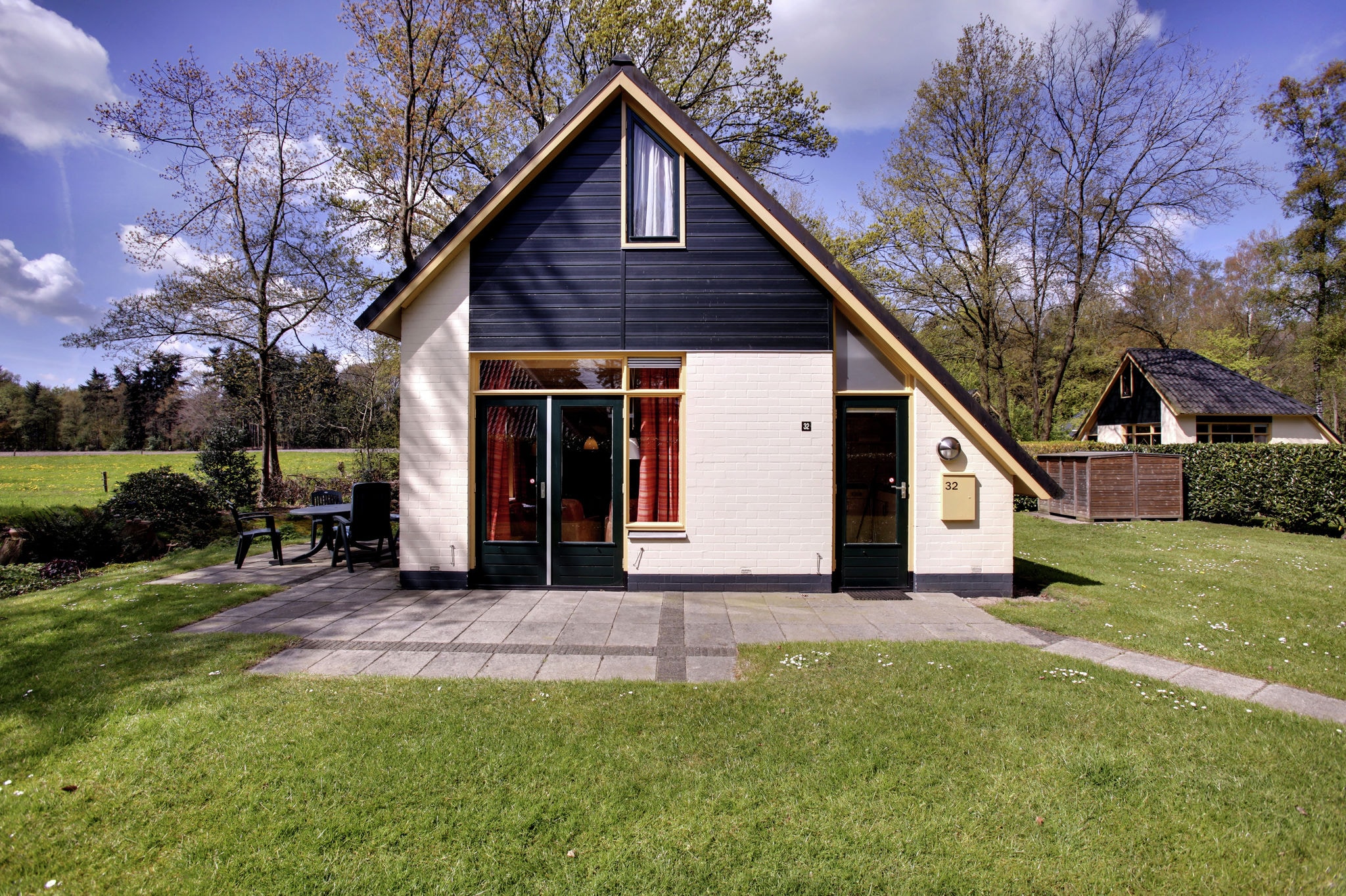 Attraktives Ferienhaus mit großem Garten in der Nähe von Zwolle
