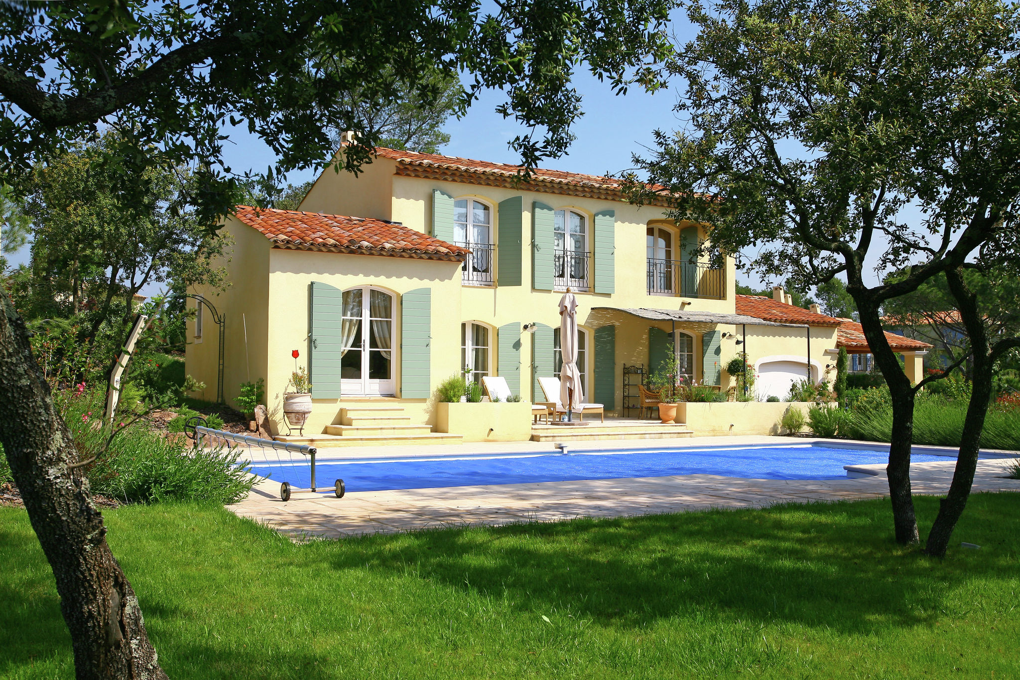 Große Villa mit eigenem Pool zwischen Provence und Riviera