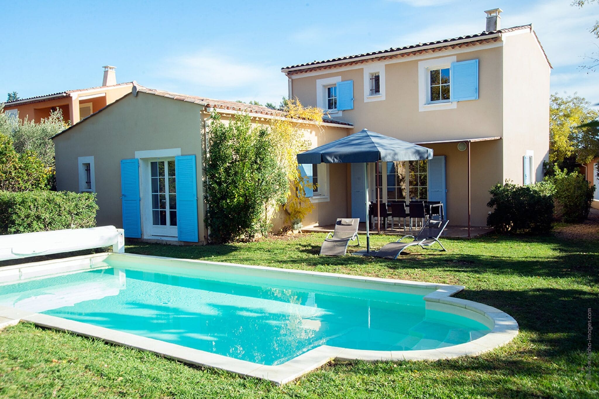 Villa provençale de luxe avec climatisation, dans le Lubéron