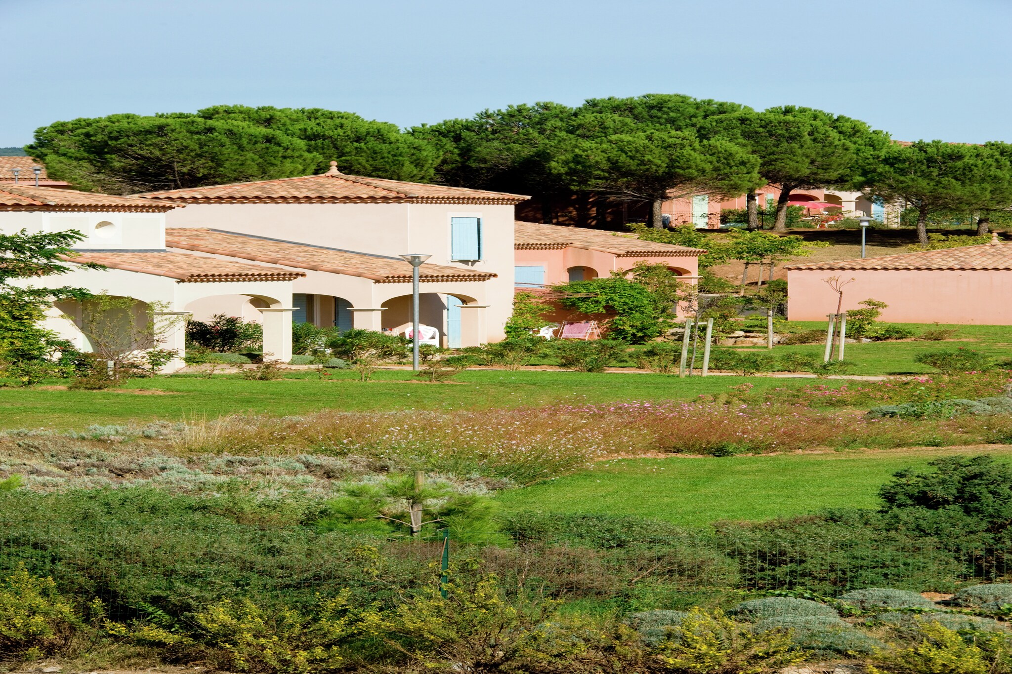 Maison mitoyenne avec terrasse ou loggia située en Languedoc