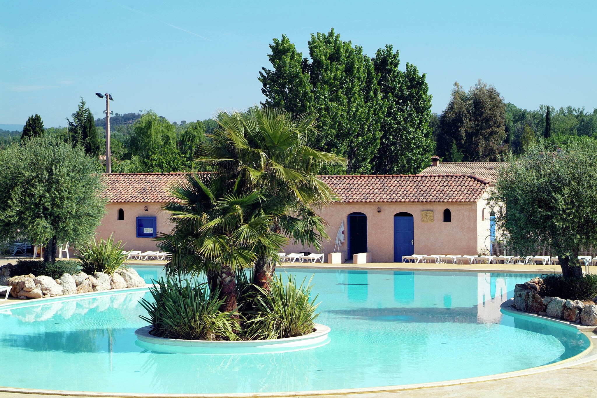 Luxe Provençaalse villa met airco vlakbij het leuke Vidauban