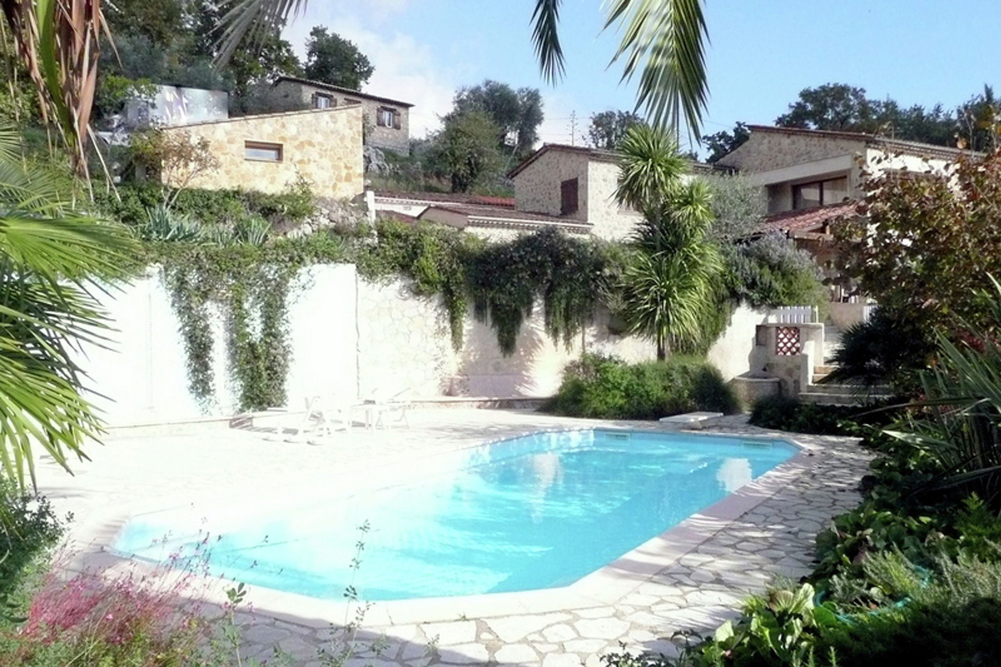 Tolle Ferienwohnung in Le Tignet South, Provence mit Garten