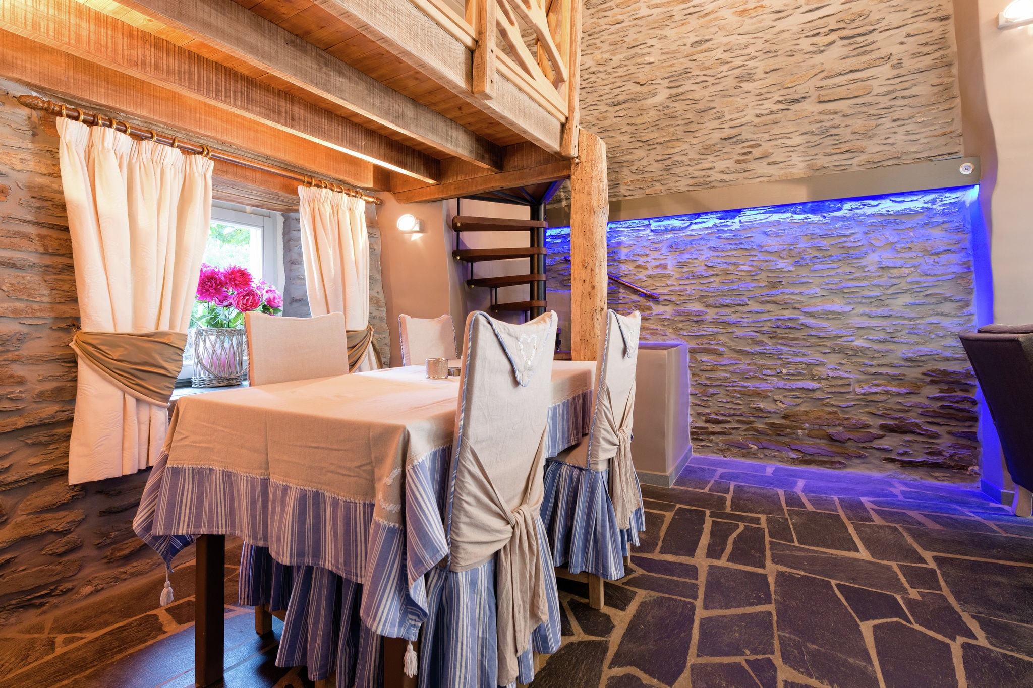 Maison de vacances avec sauna infrarouge à Houffalize