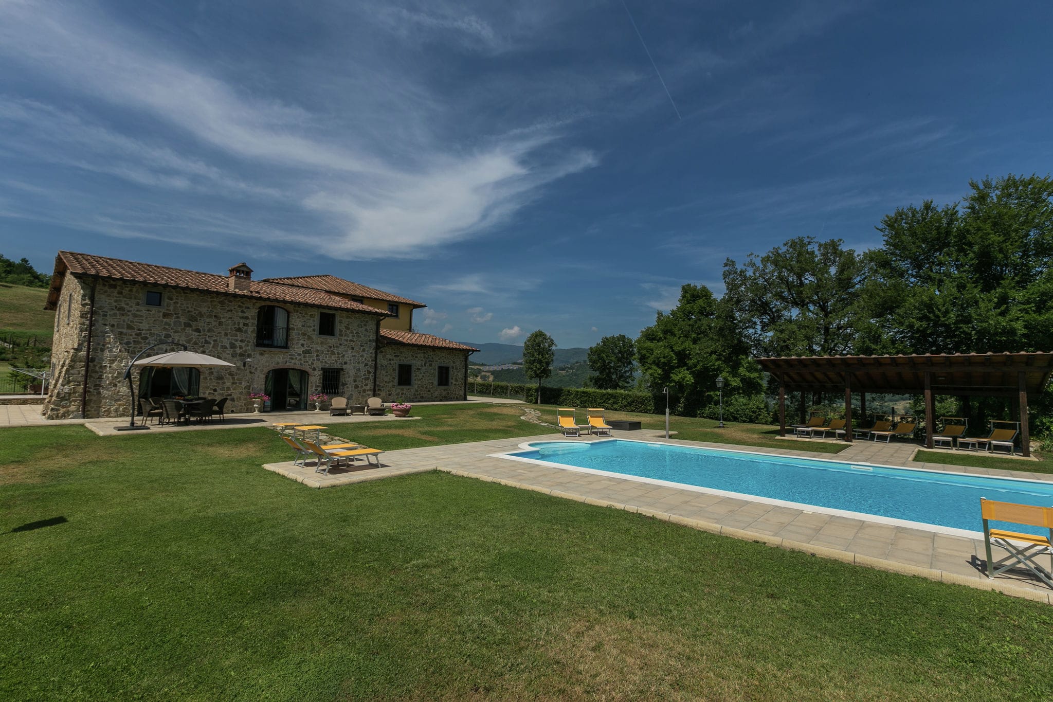Beautiful Mansion in Poppi with Pool