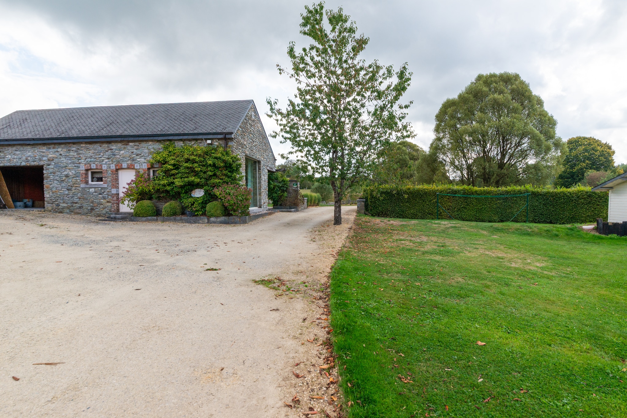 Le Refuge de Césyl - Jardins en été