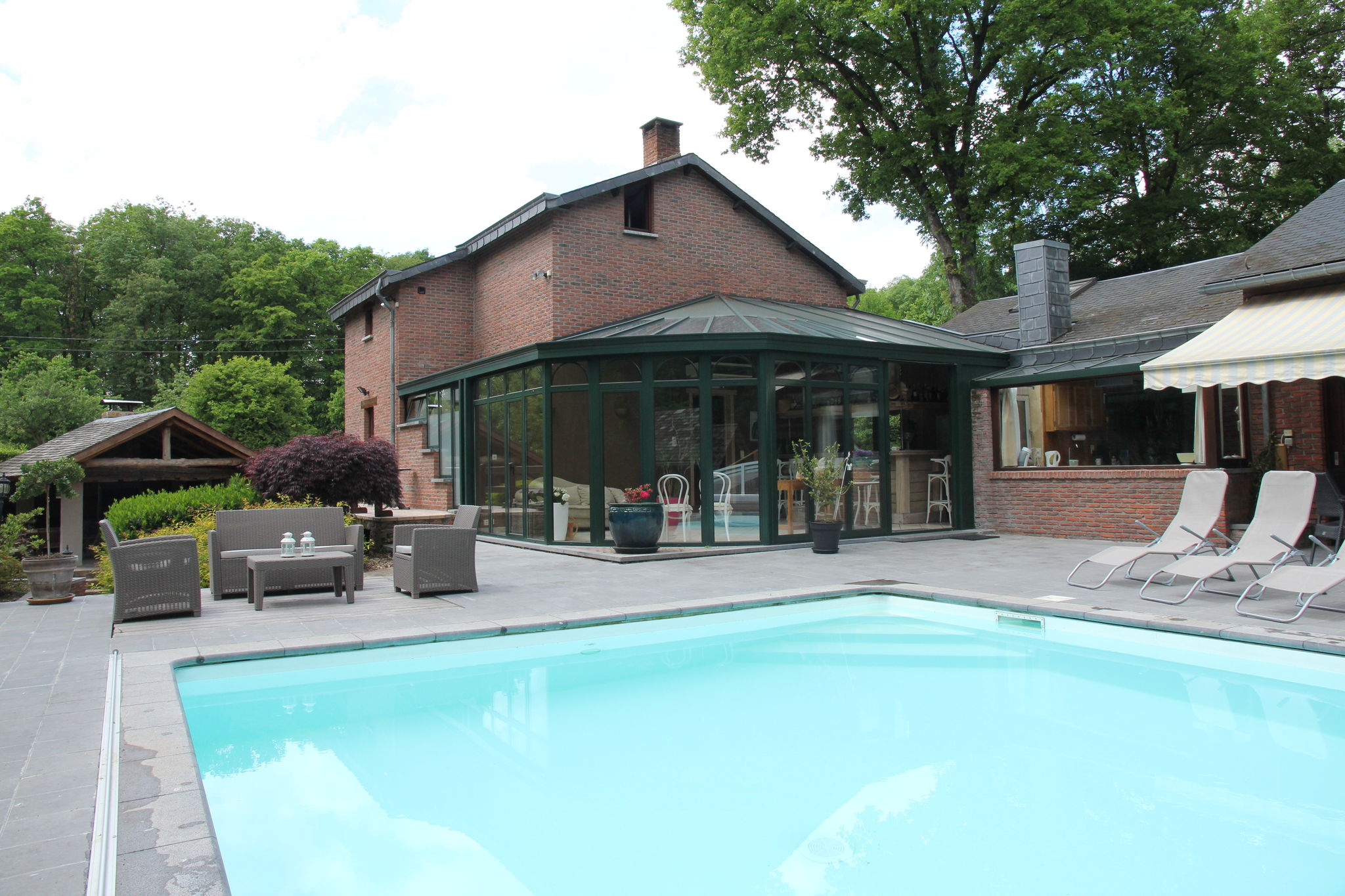 Gemütliche Villa in Marche-en-Famenne mit privatem Pool