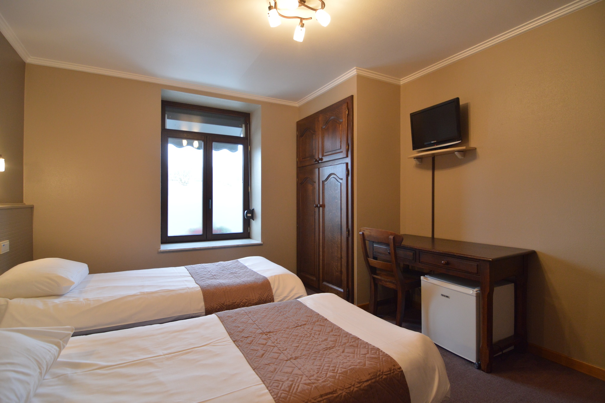 Vakantiehuis Polleur (theux) max. 24 personen 12 slaapkamers #1