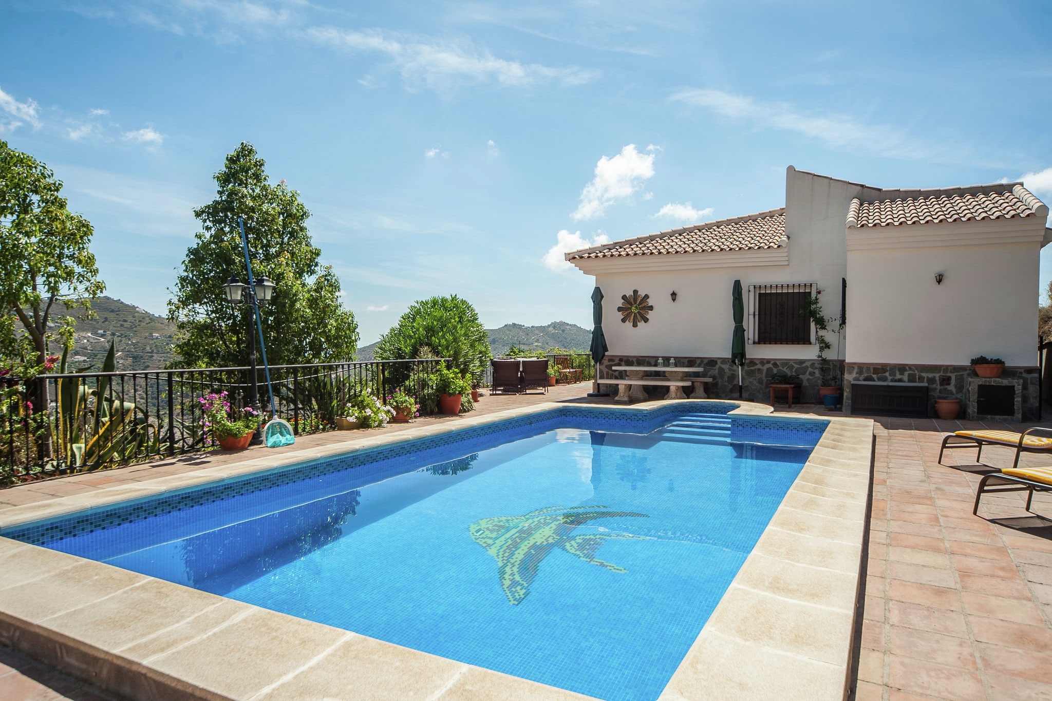 Hübsches Cottage in Cómpeta Andalusien mit Swimmingpool