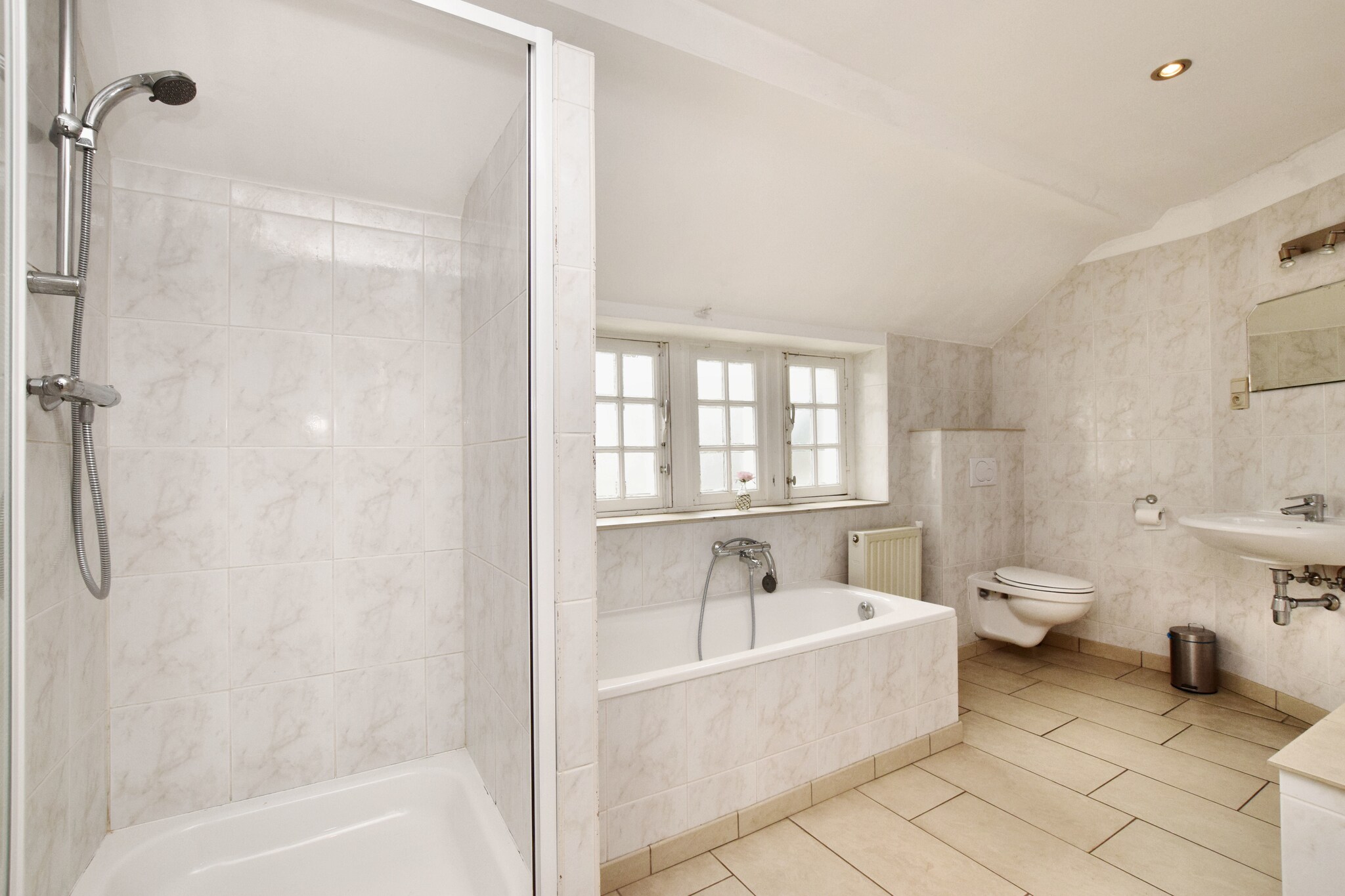 Vakantiehuis Spa max. 25 personen 3 huisdieren 11 slaapkamers #37