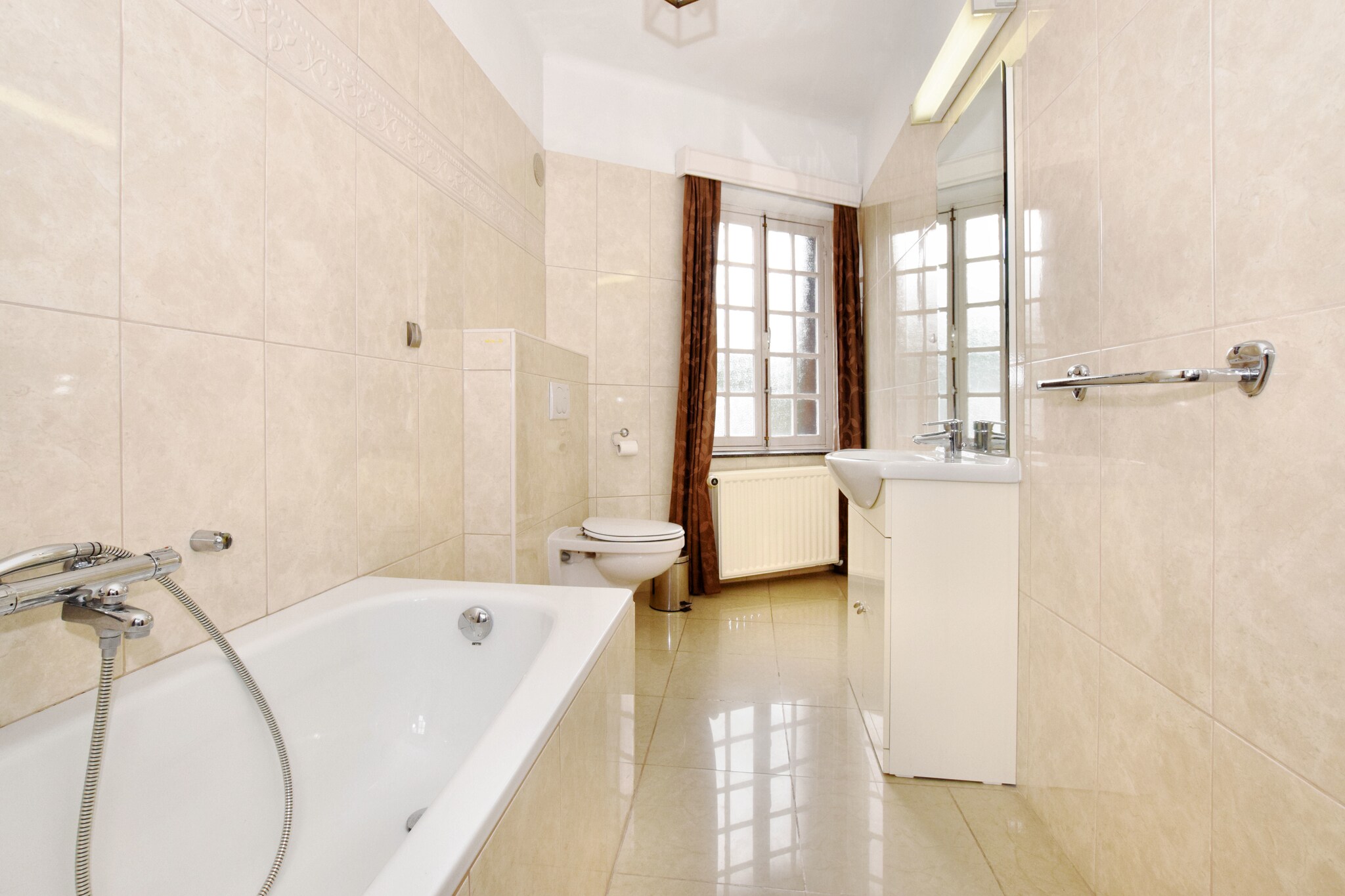Vakantiehuis Spa max. 25 personen 3 huisdieren 11 slaapkamers #33