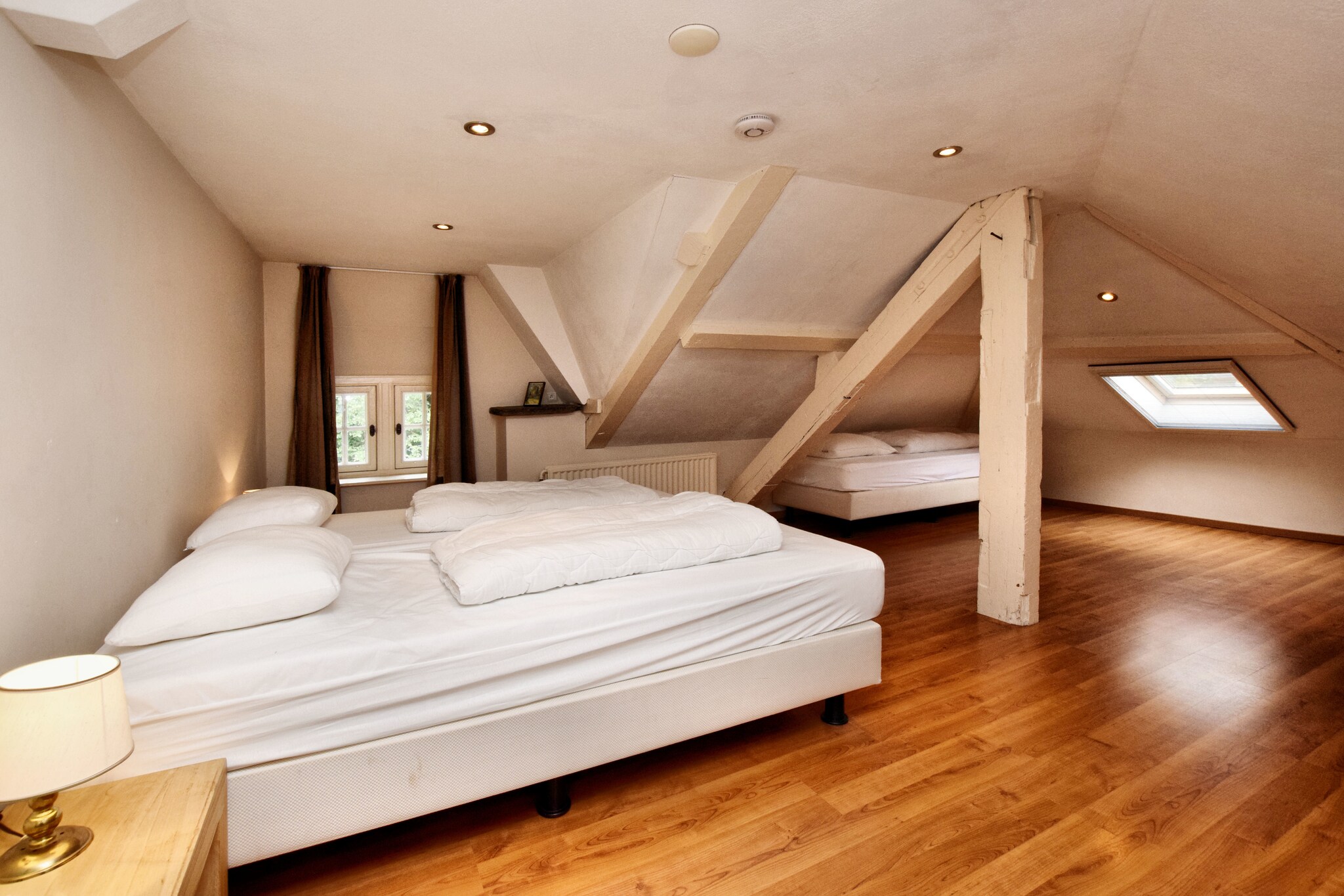 Vakantiehuis Spa max. 25 personen 3 huisdieren 11 slaapkamers #23