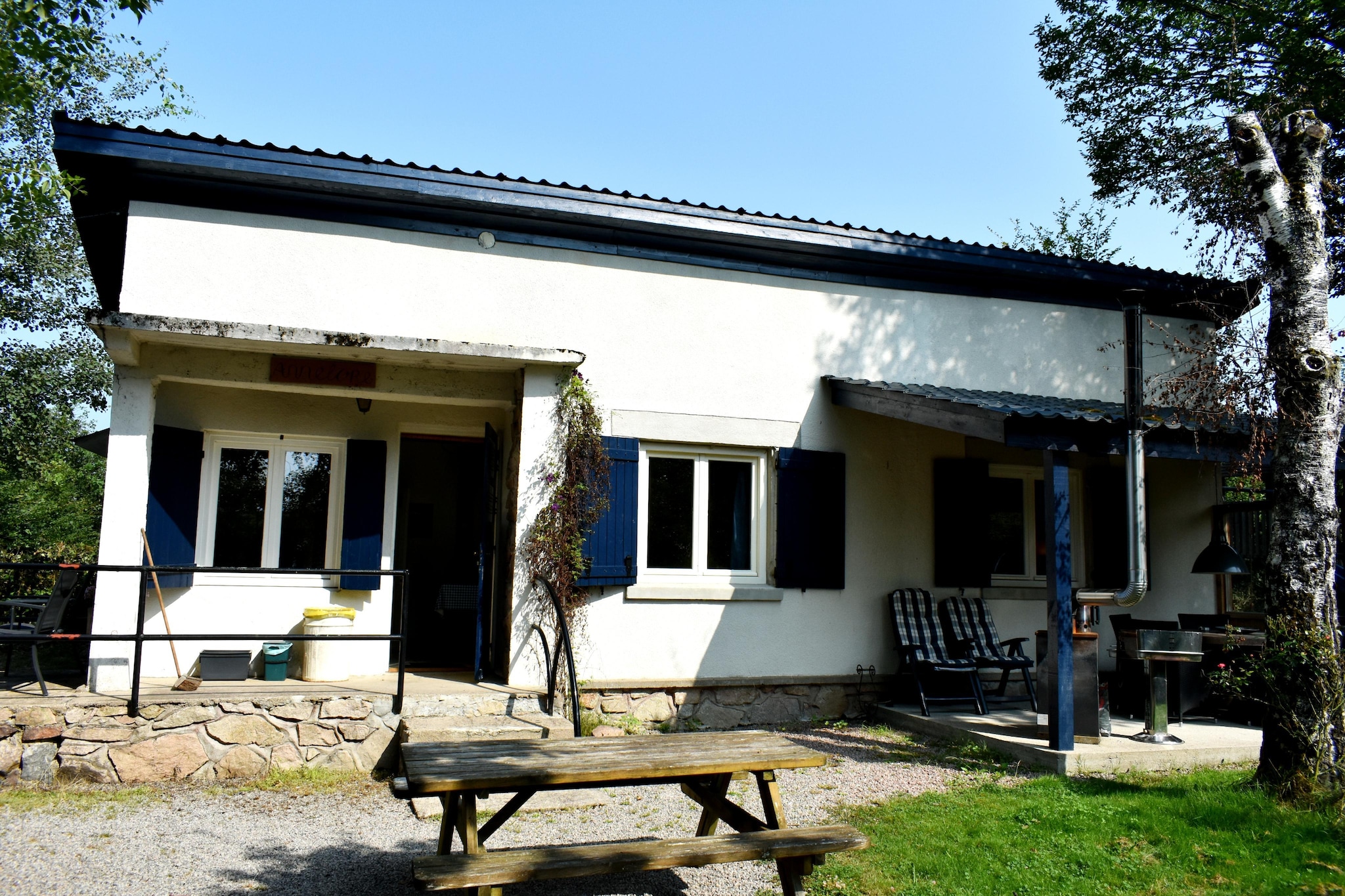 Exterior Summer