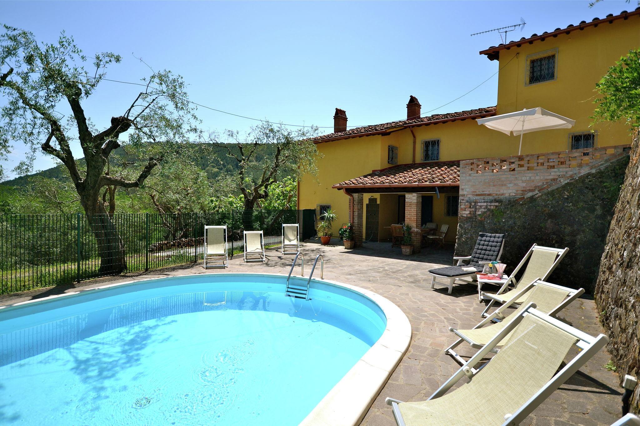 Warm Holiday Home in Vicopisano with Swimming Pool