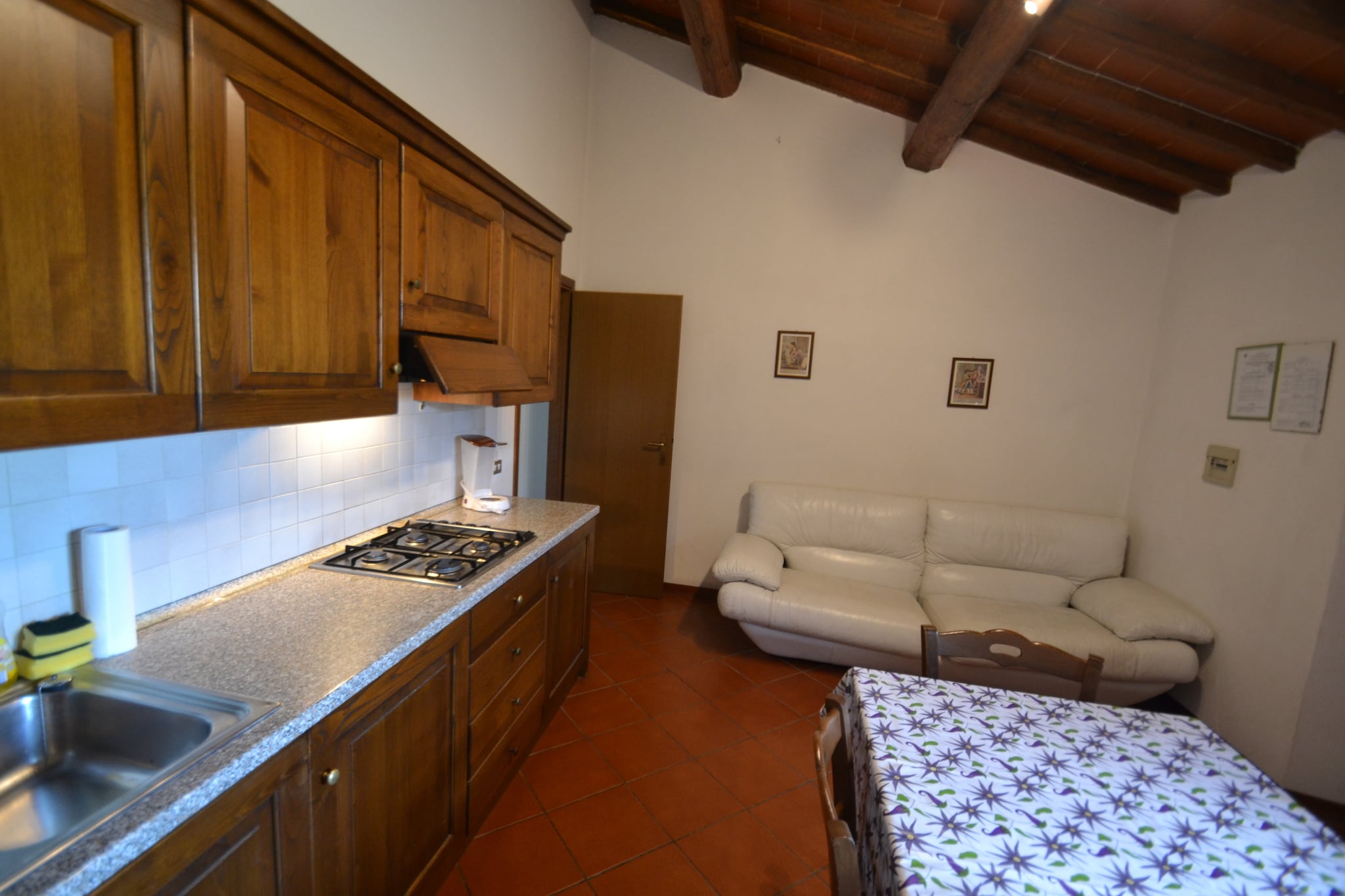 Farmhouse abode with Pool and Tuscan Charm