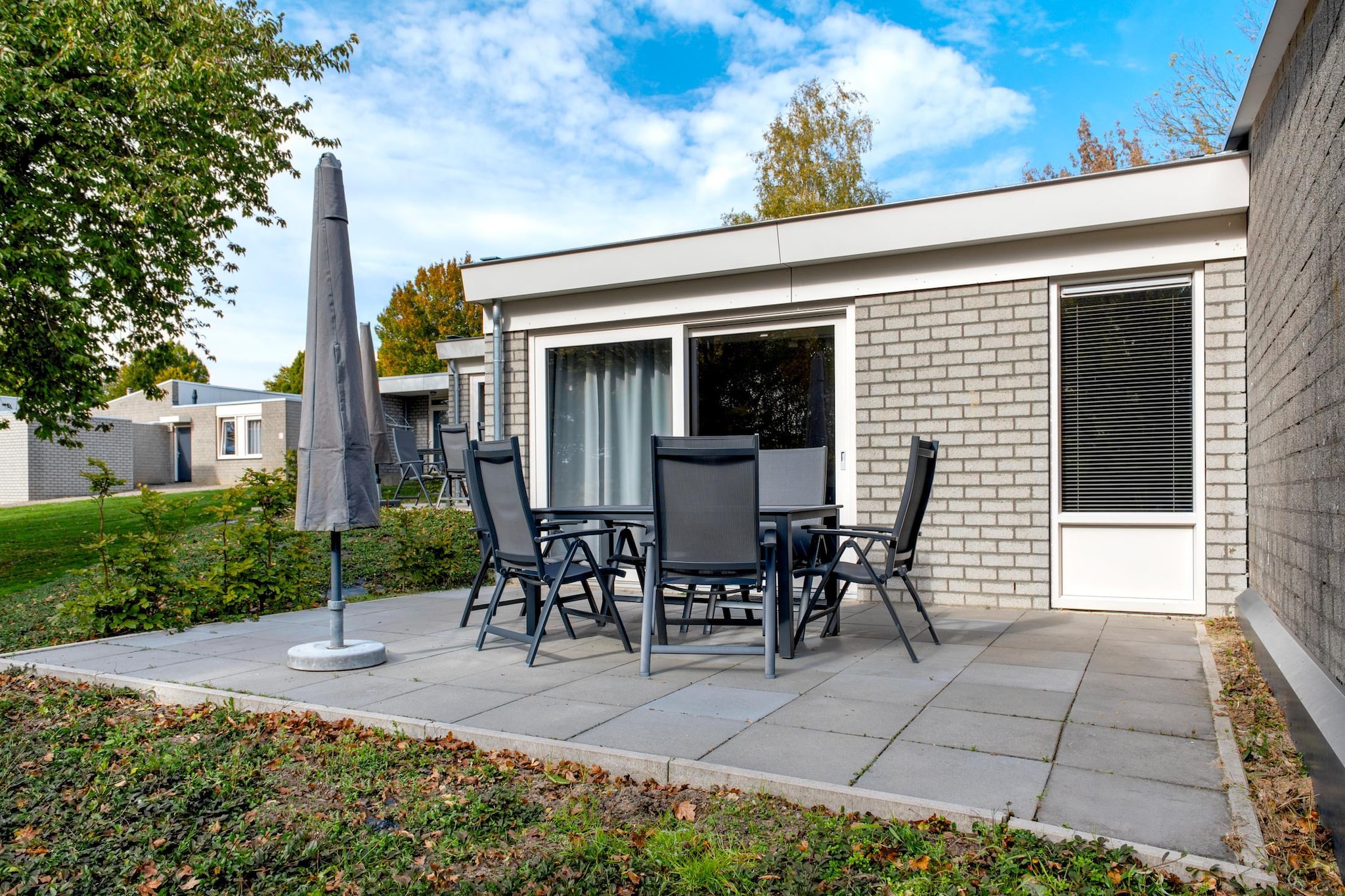 Bungalowpark Schin op Geul 9-Exterior summer