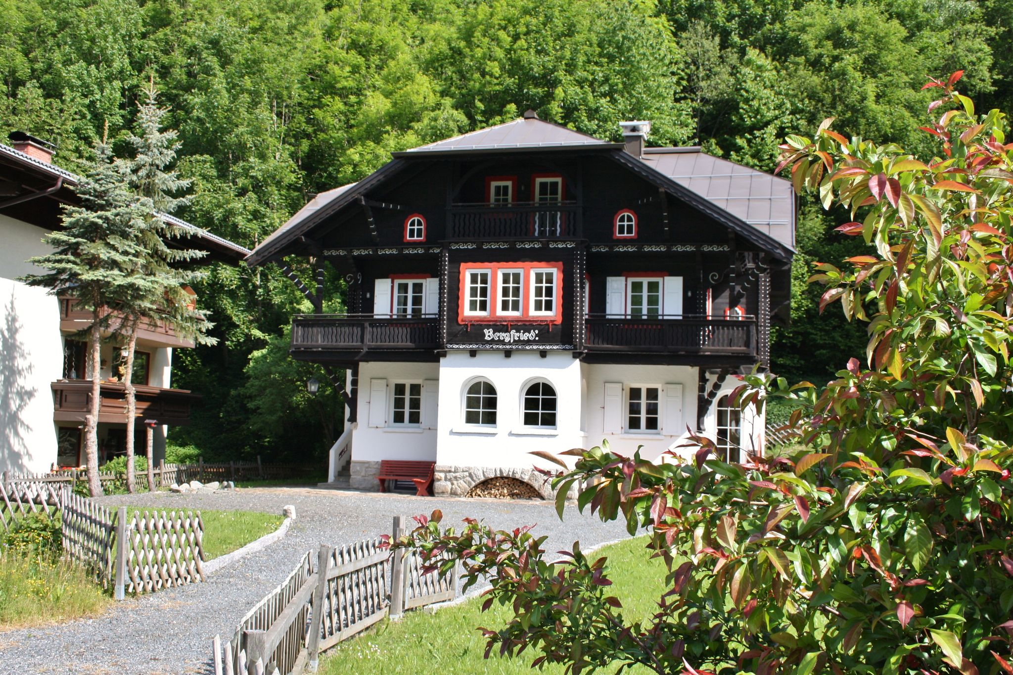 Ruime villa in Salzburgerland met een balkon en terras