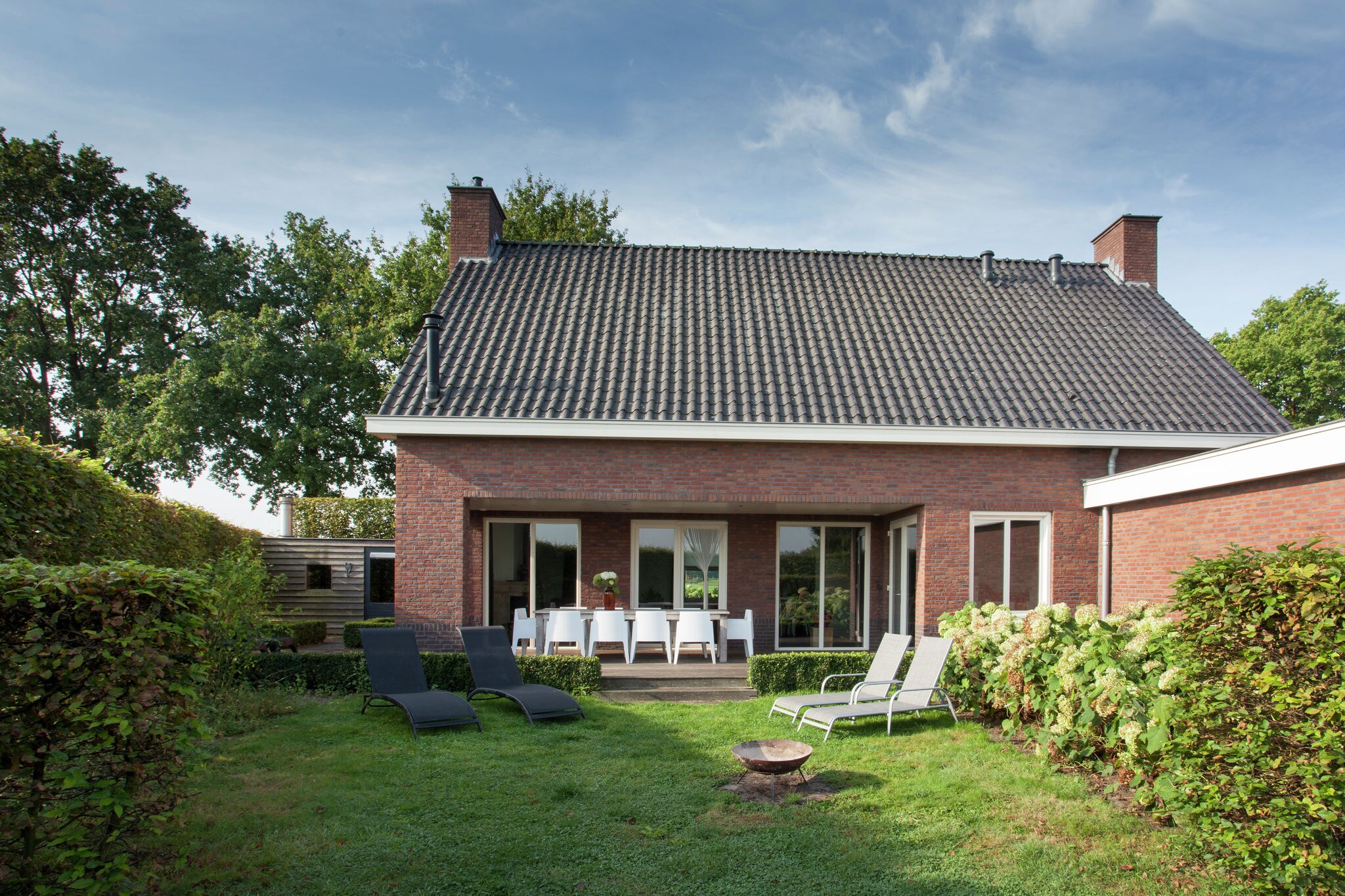 Luxurious holiday home in Leende with wellness