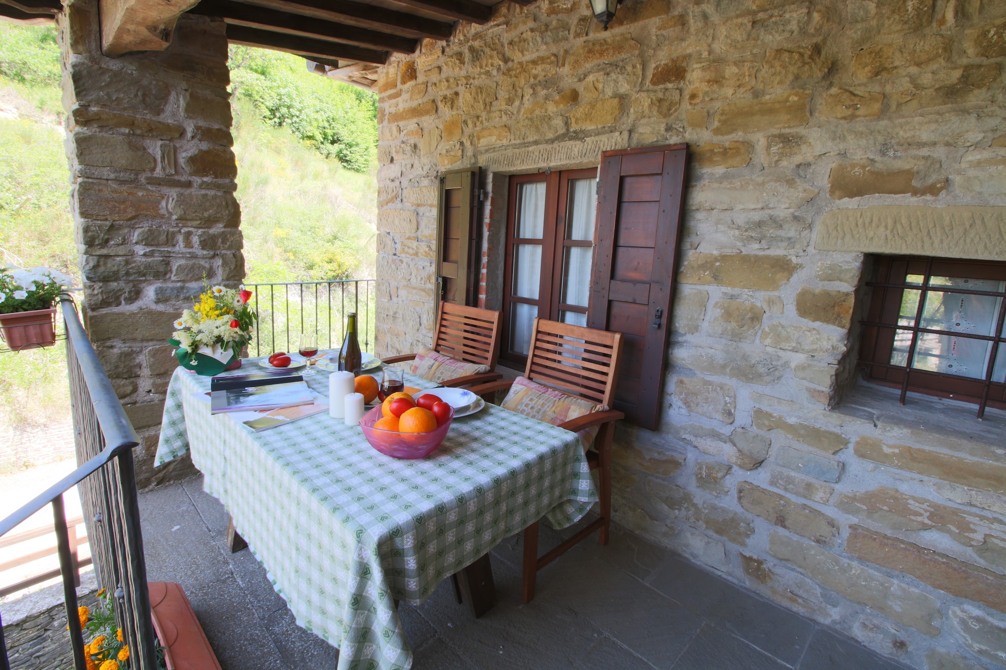 Bauernhaus in Apecchio mit Schwimmbad, Patio, Garten, Grillen