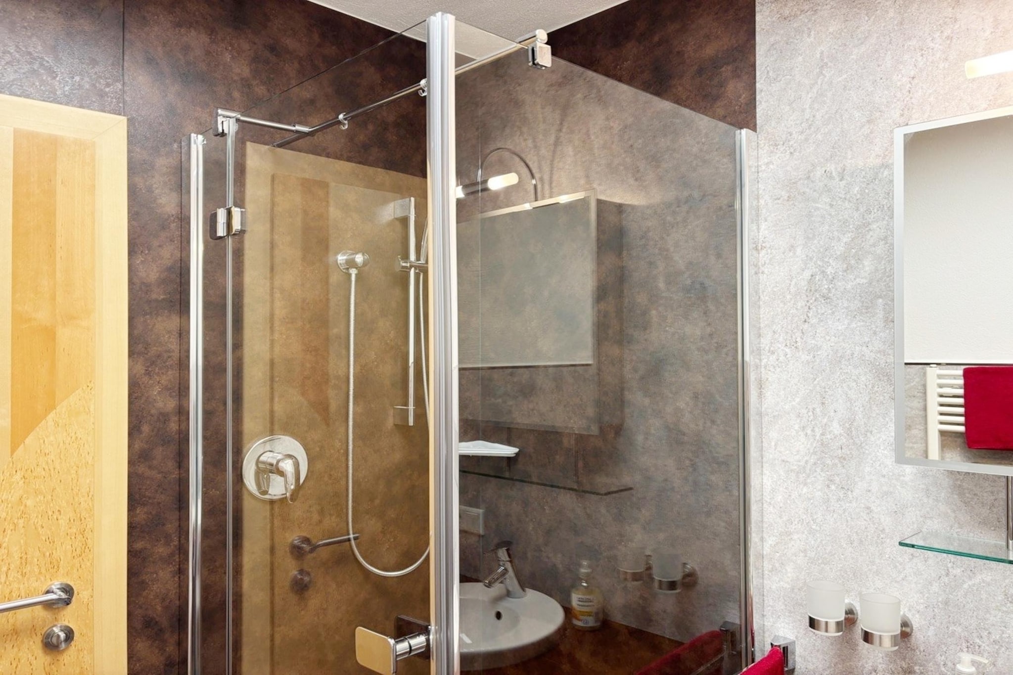 Apartment Oberaigen-Badkamer